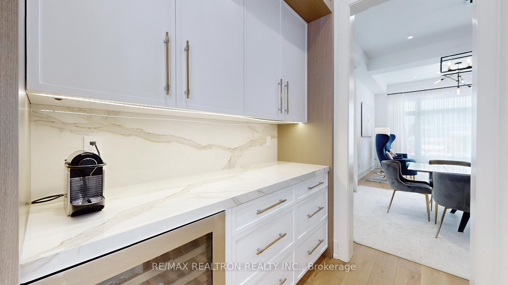 Photo 17 of 31 Donsgrove Court, Vaughan, Patterson — HOMEH