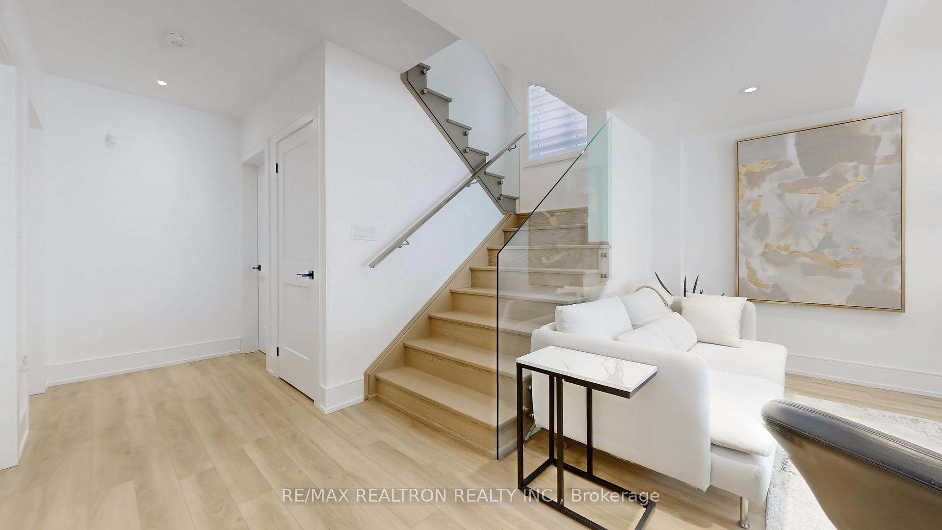 Photo 38 of 31 Donsgrove Court, Vaughan, Patterson — HOMEH