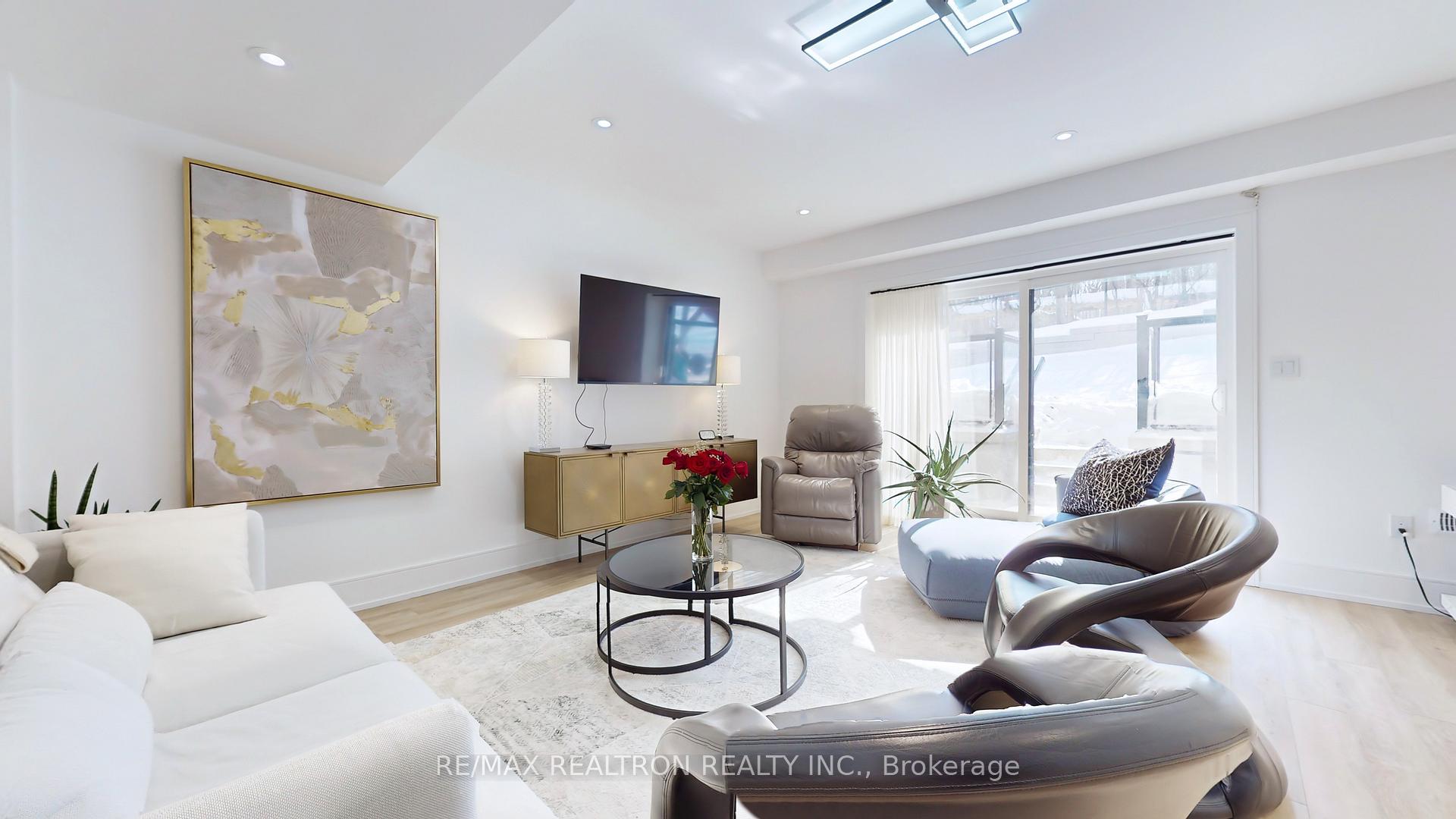 Photo 39 of 31 Donsgrove Court, Vaughan, Patterson — HOMEH