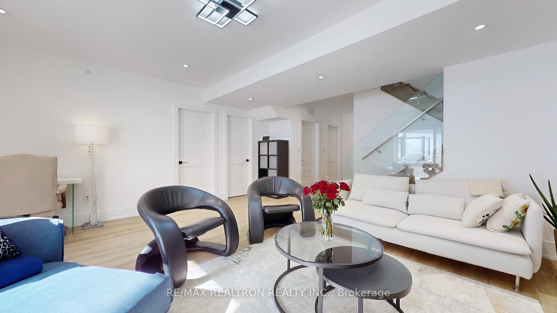 Photo 42 of 31 Donsgrove Court, Vaughan, Patterson — HOMEH