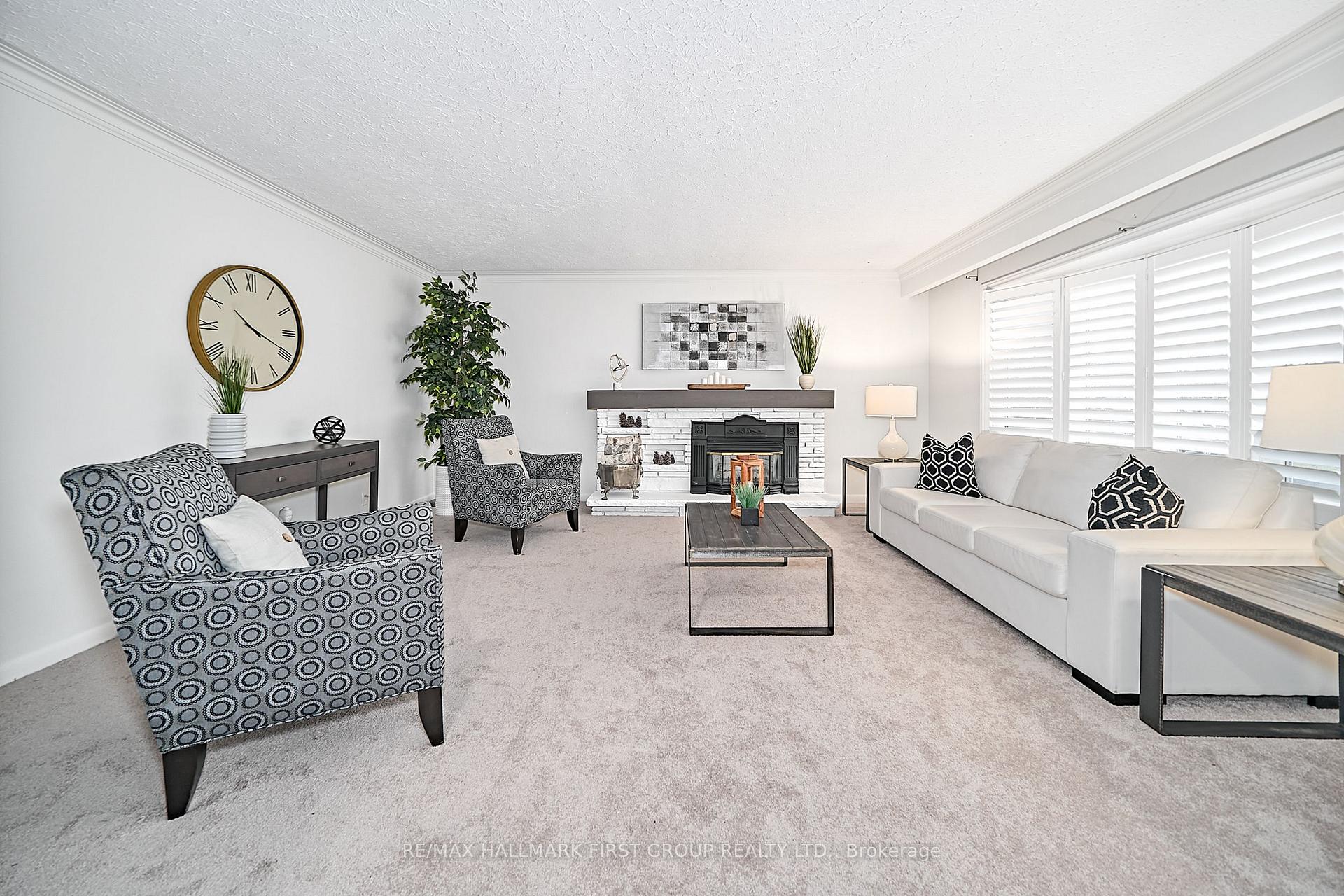 Photo 4 of 764 Whitman Crescent, Oshawa, Donevan — HOMEH