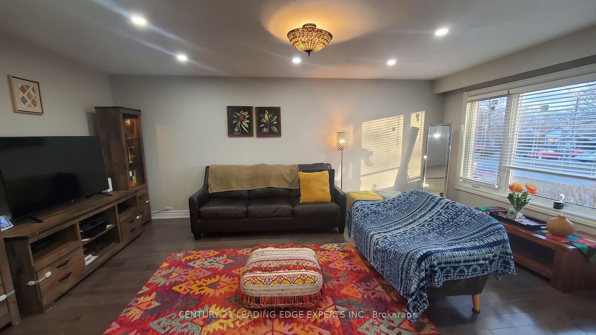 Photo 2 of Unit Upper, 100 Clements Road E, Ajax, South East — HOMEH