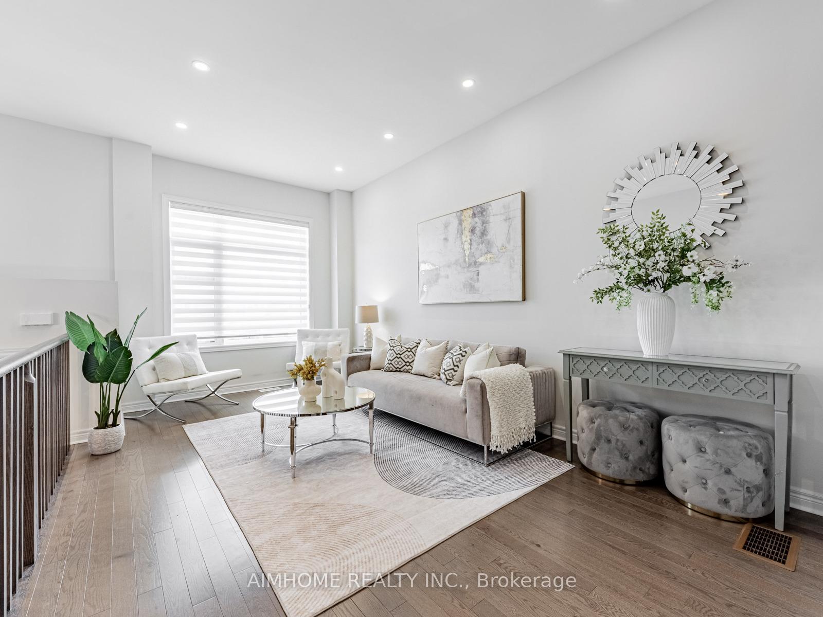 Photo 3 of 135 Lebovic Campus Drive, Vaughan, Patterson — HOMEH