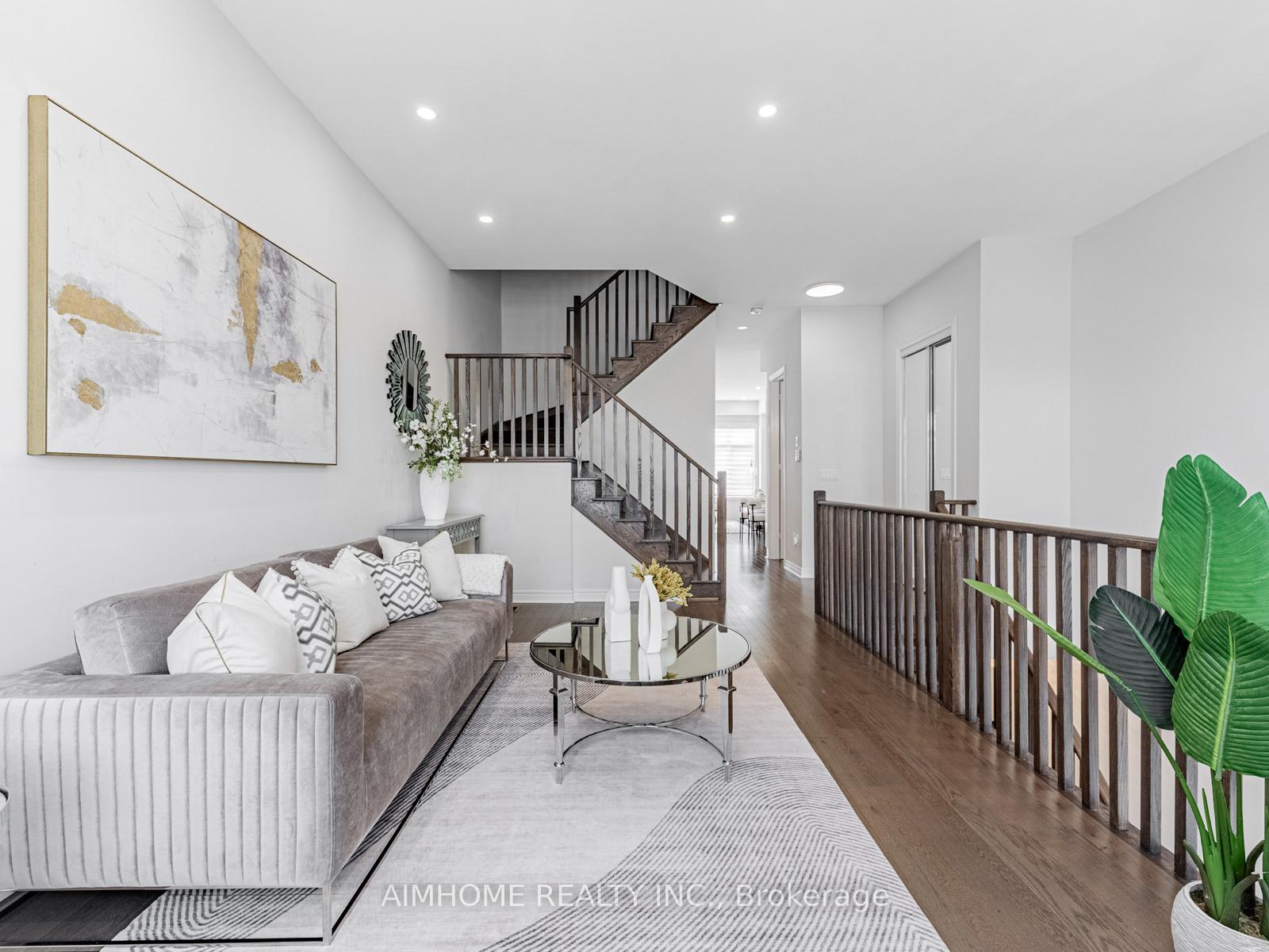 Photo 4 of 135 Lebovic Campus Drive, Vaughan, Patterson — HOMEH