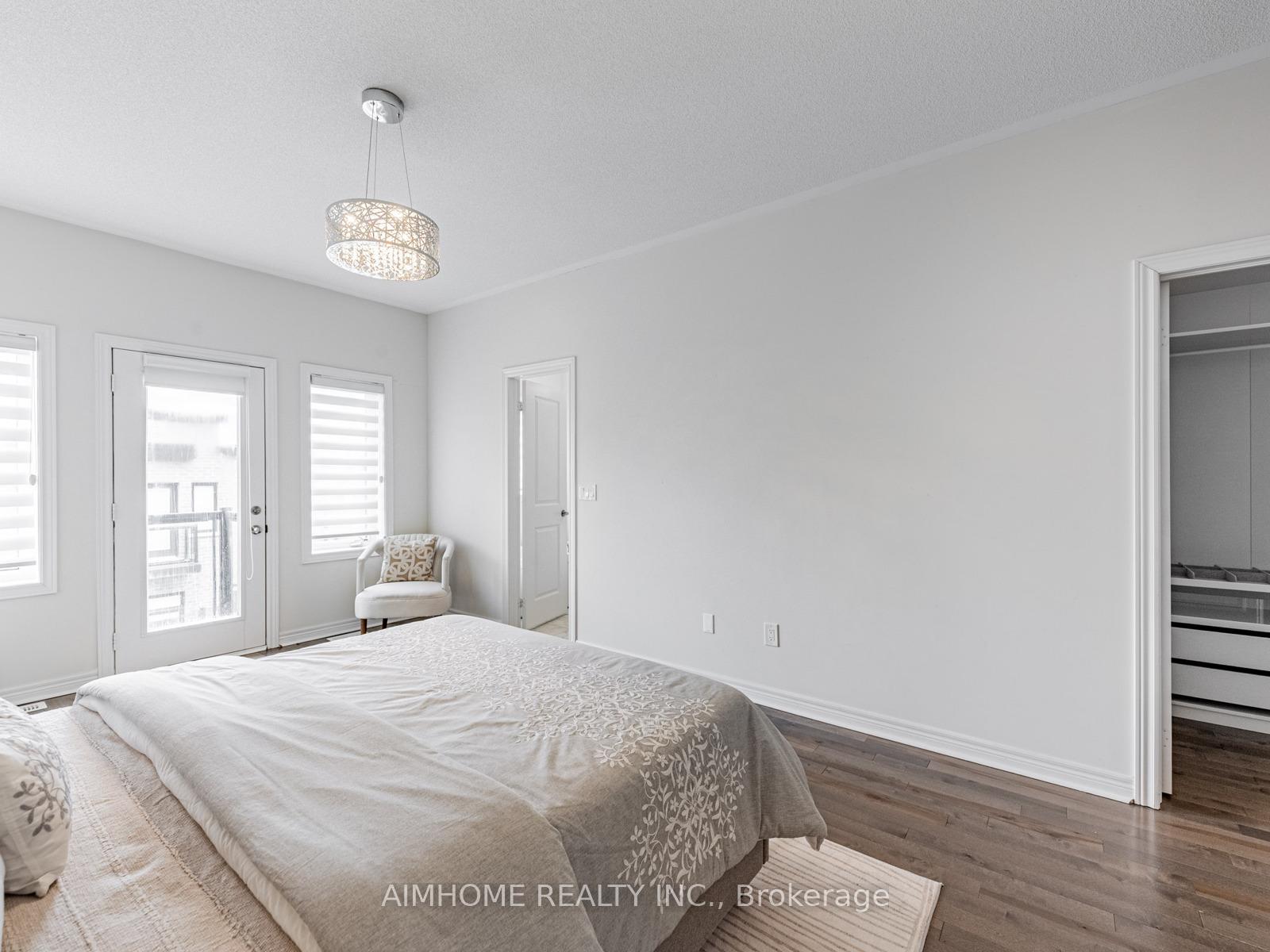 Photo 15 of 135 Lebovic Campus Drive, Vaughan, Patterson — HOMEH