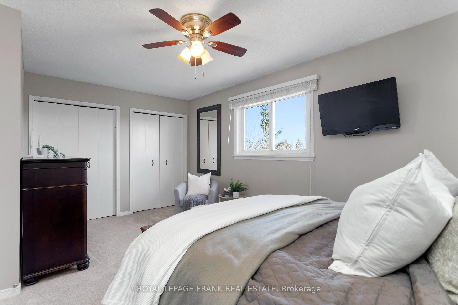 Photo 16 of 203 Lichen Crescent, Oshawa, McLaughlin — HOMEH