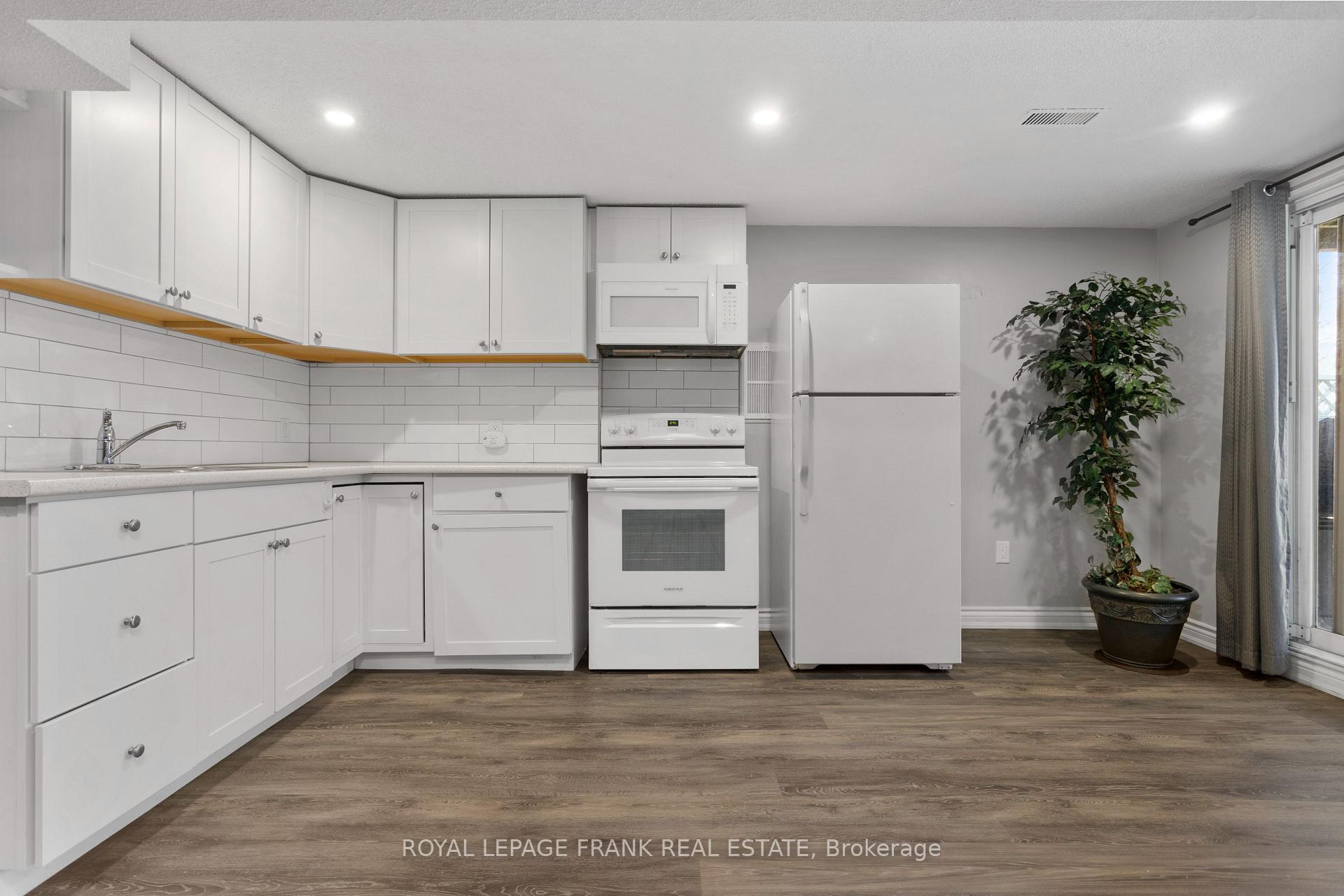 Photo 24 of 203 Lichen Crescent, Oshawa, McLaughlin — HOMEH