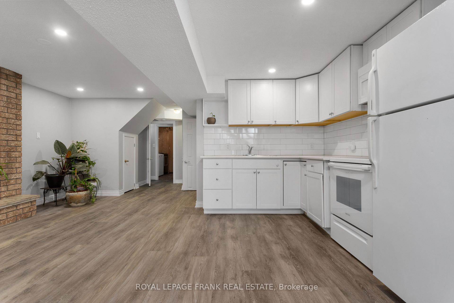 Photo 25 of 203 Lichen Crescent, Oshawa, McLaughlin — HOMEH
