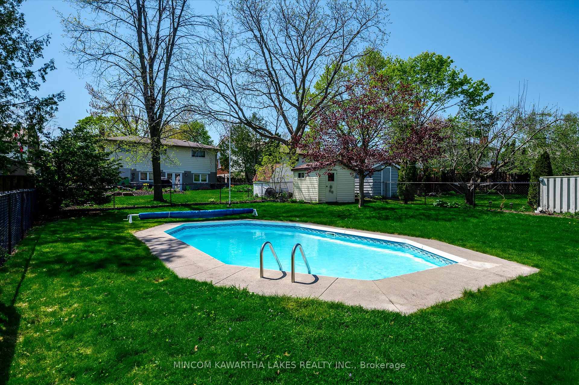 Photo 81 of 1381 Heather Lane, Peterborough, Monaghan Ward 2 — HOMEH