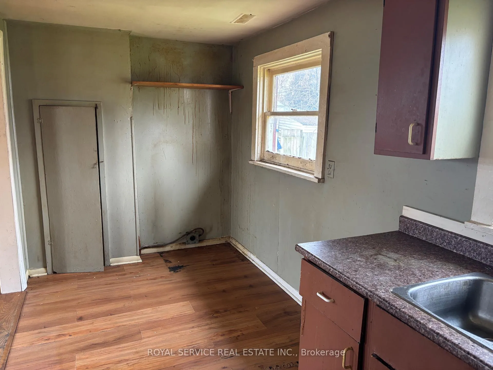 Photo 5 of 10 Elgin Street E, Brighton — HOMEH