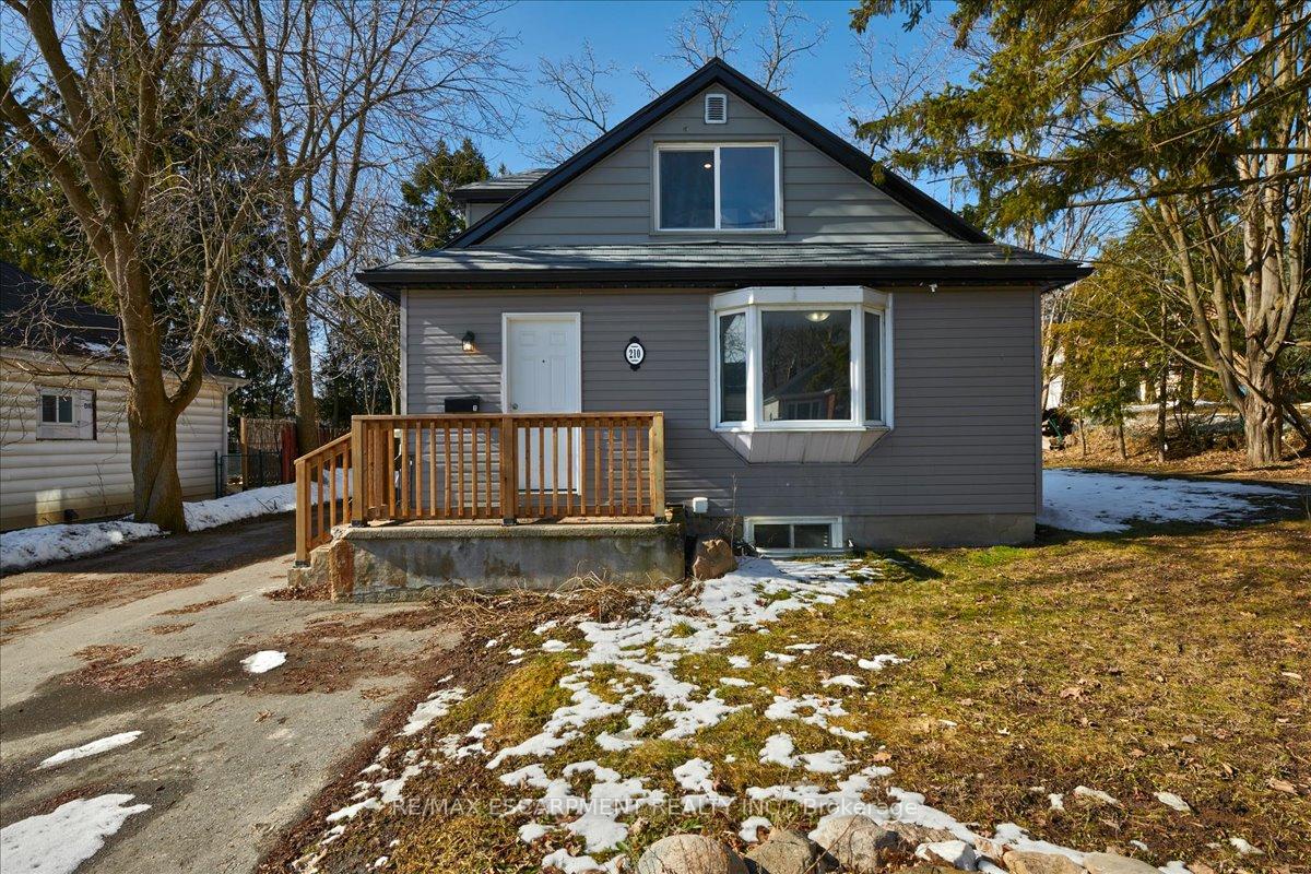 Photo 3 of Unit Main, 210 Owen Street, Barrie, Wellington — HOMEH
