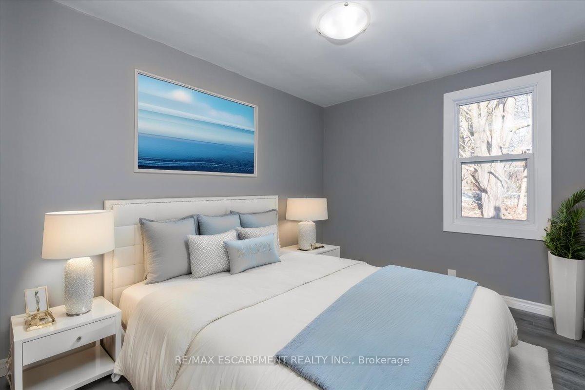 Photo 9 of Unit Main, 210 Owen Street, Barrie, Wellington — HOMEH