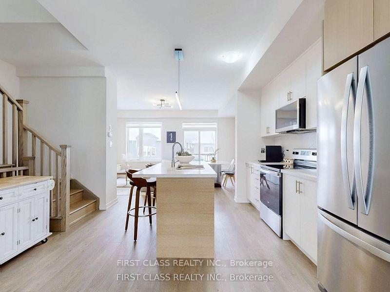 Photo 12 of 113 Rattenbury Road, Vaughan, Patterson — HOMEH