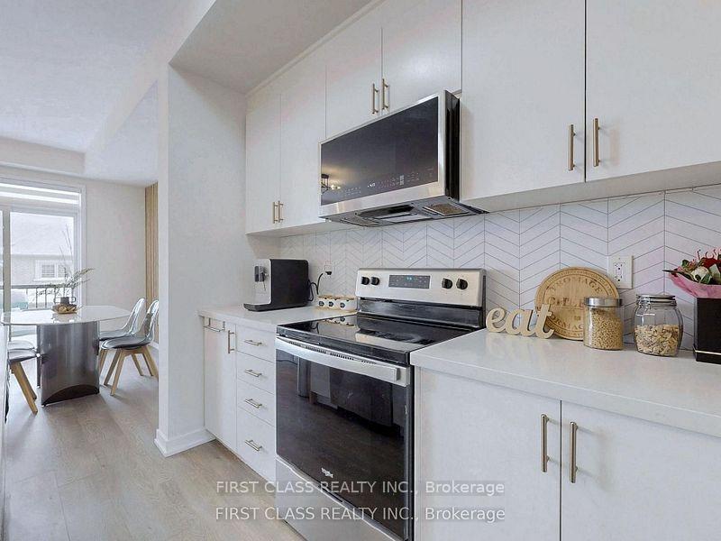 Photo 14 of 113 Rattenbury Road, Vaughan, Patterson — HOMEH