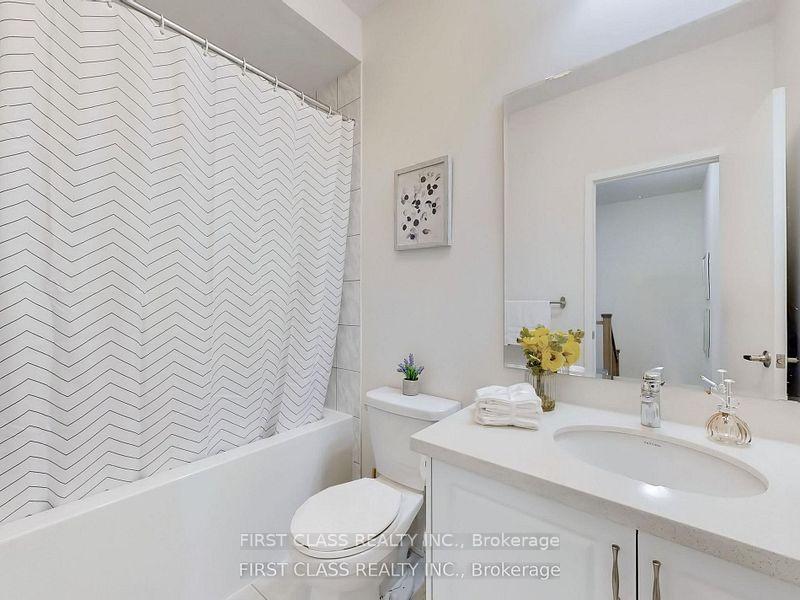 Photo 24 of 113 Rattenbury Road, Vaughan, Patterson — HOMEH