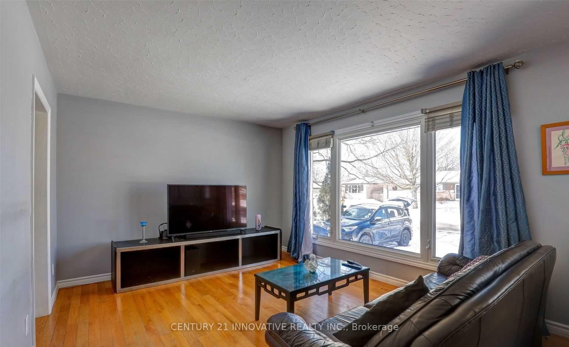 Photo 9 of 512 Robert Road, Peterborough, Otonabee Ward 1 — HOMEH