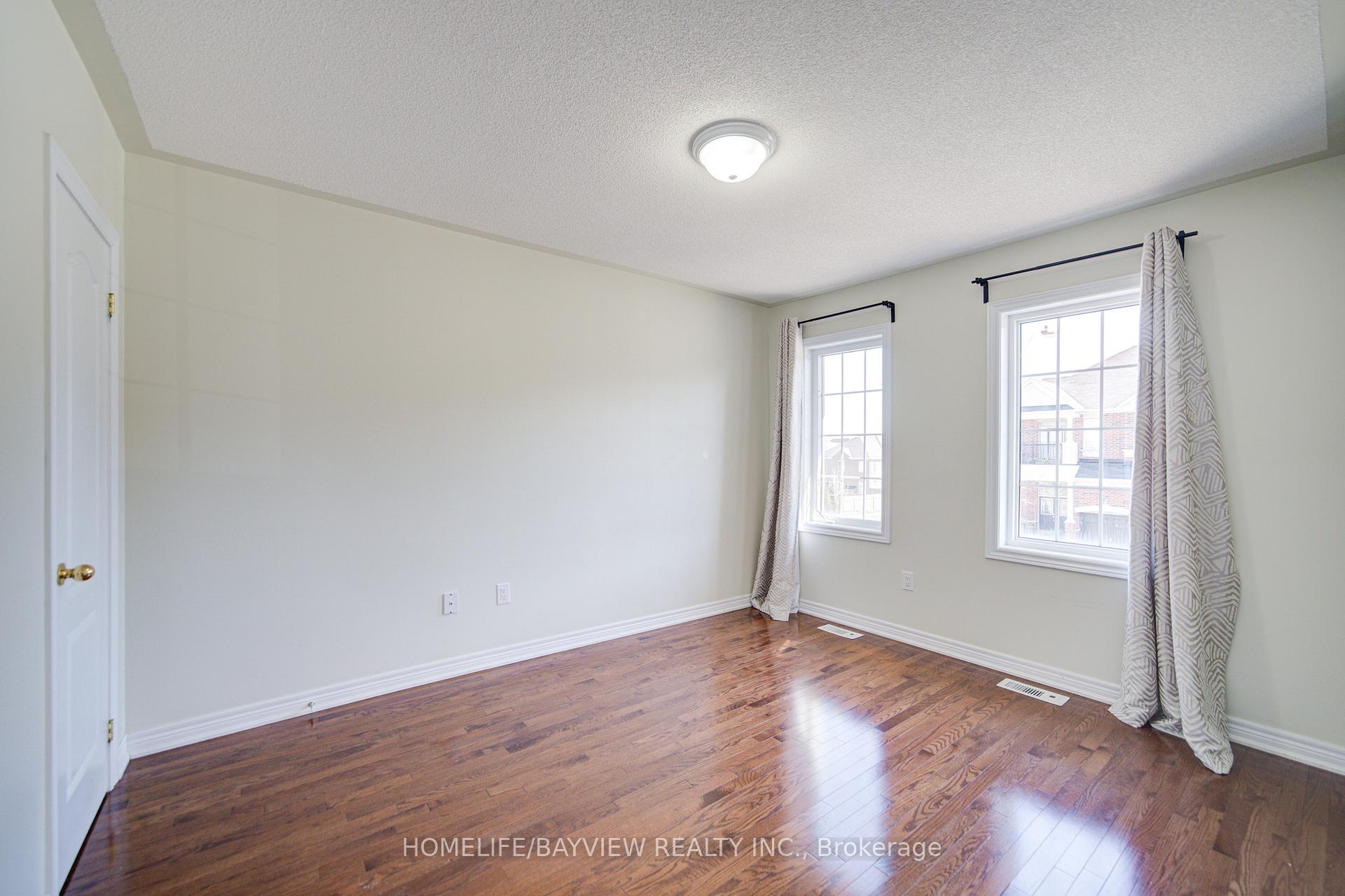 Photo 52 of 62 Sand Valley Street, Vaughan, Patterson — HOMEH