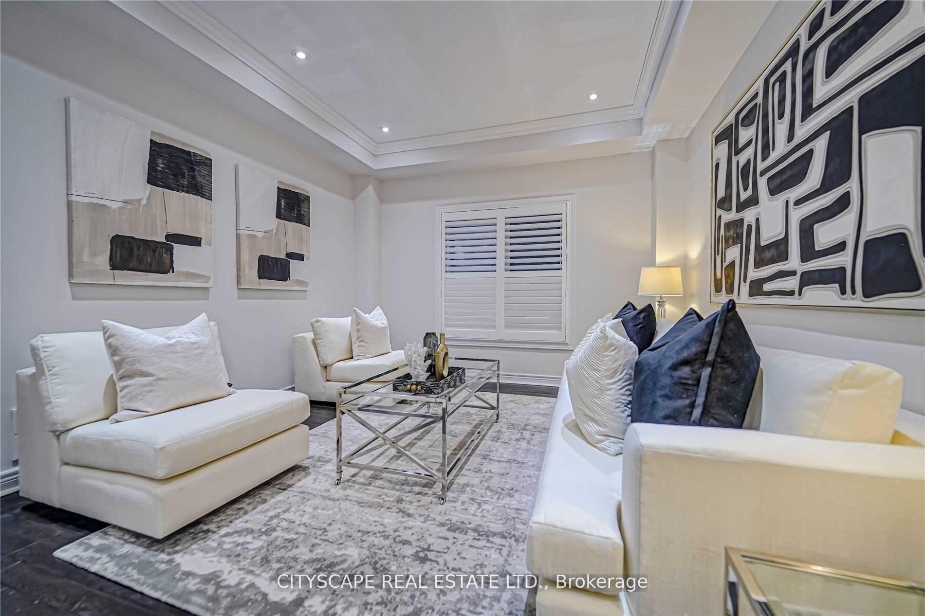 Photo 9 of 37 Silk Oak Court, Vaughan, Patterson — HOMEH