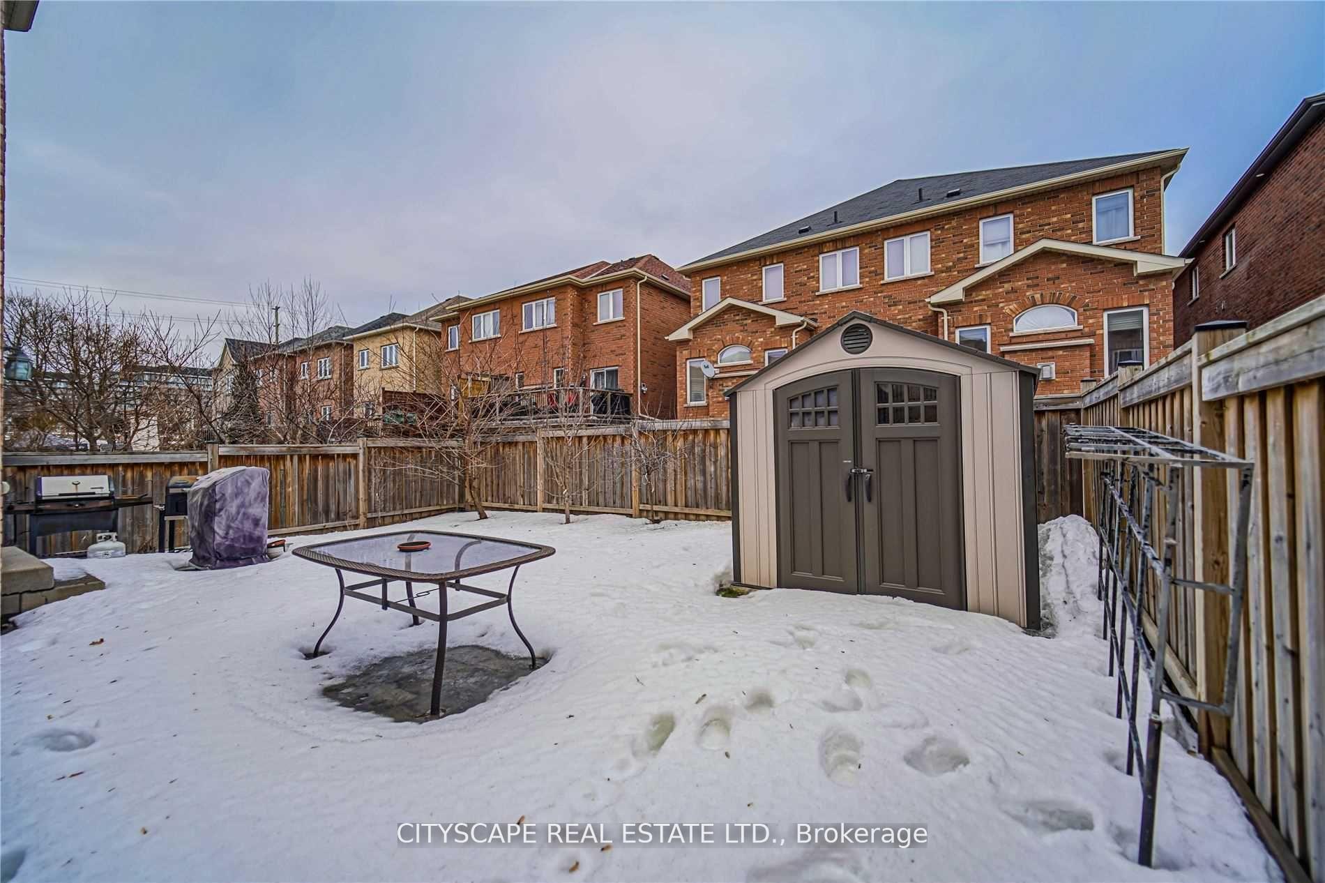 Photo 39 of 37 Silk Oak Court, Vaughan, Patterson — HOMEH