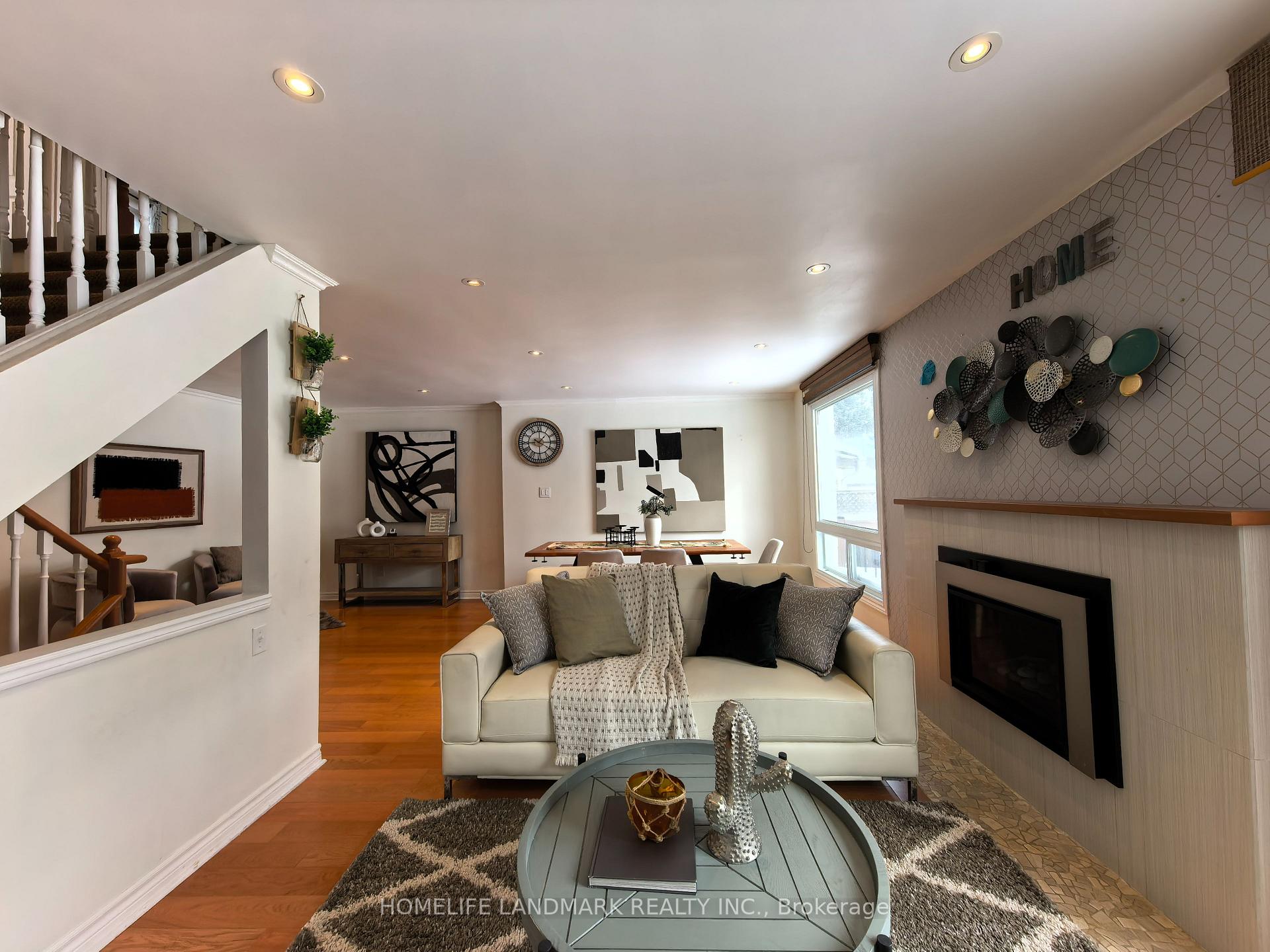 Photo 2 of 109 Gayla Street, Vaughan, Brownridge — HOMEH