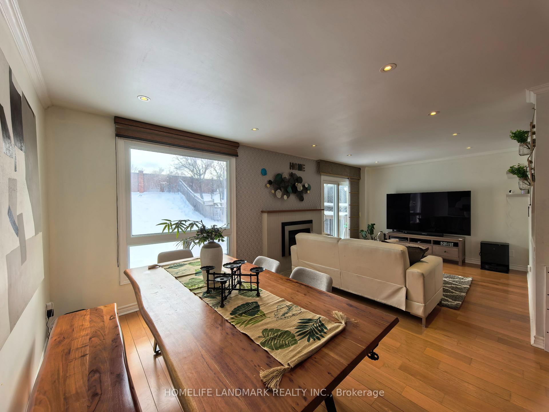 Photo 6 of 109 Gayla Street, Vaughan, Brownridge — HOMEH