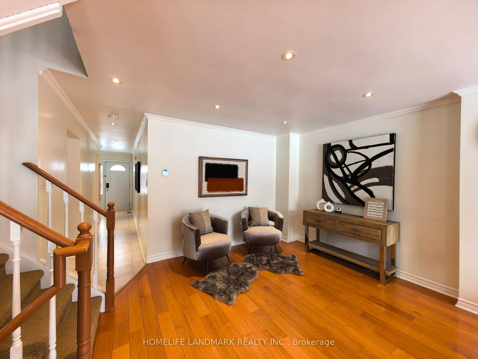 Photo 9 of 109 Gayla Street, Vaughan, Brownridge — HOMEH
