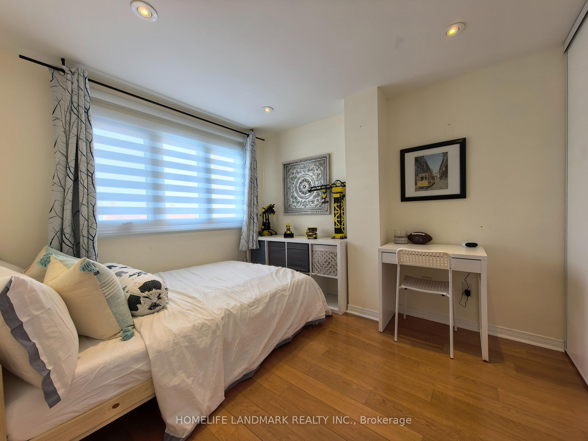 Photo 10 of 109 Gayla Street, Vaughan, Brownridge — HOMEH