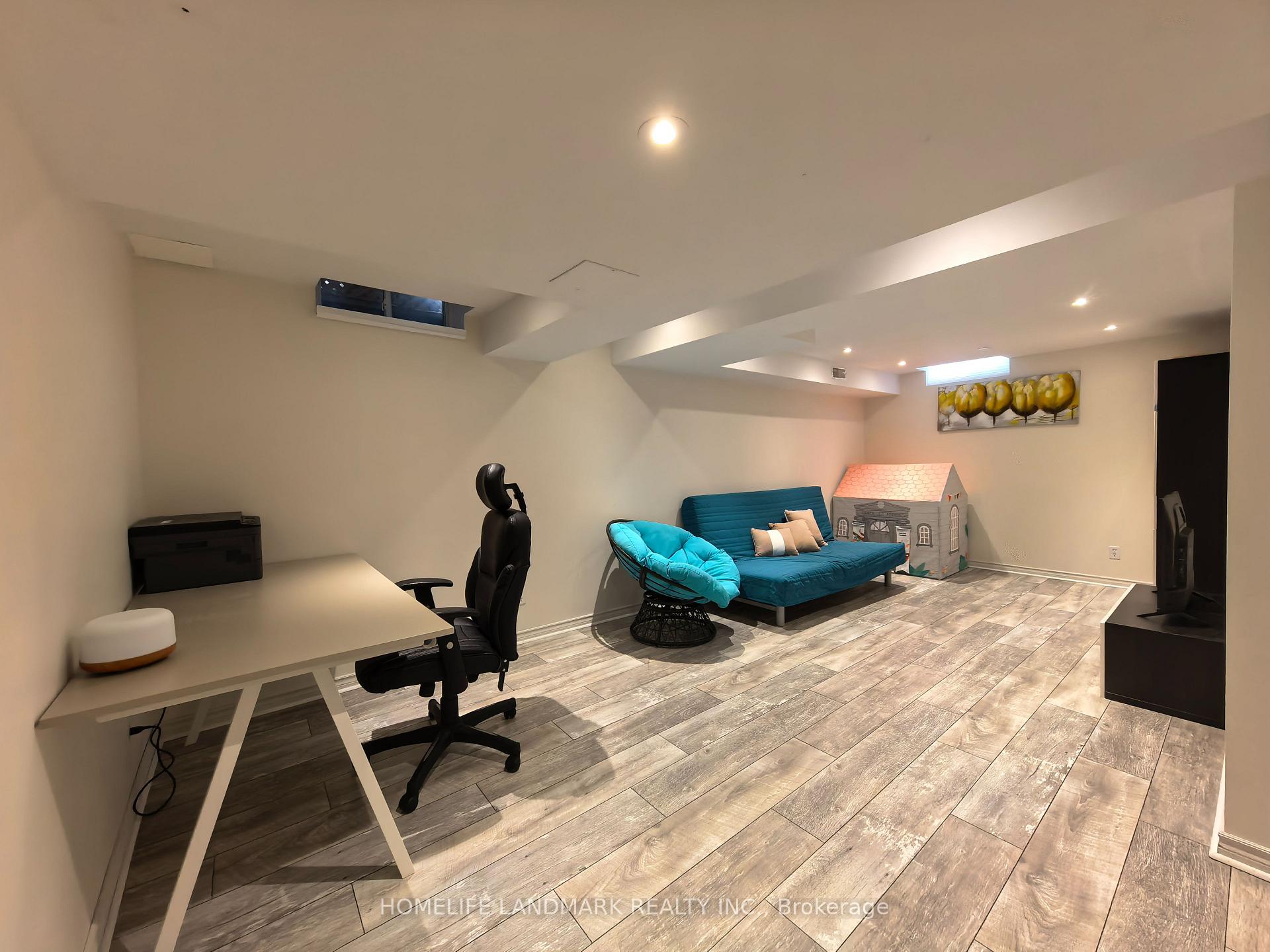 Photo 23 of 109 Gayla Street, Vaughan, Brownridge — HOMEH