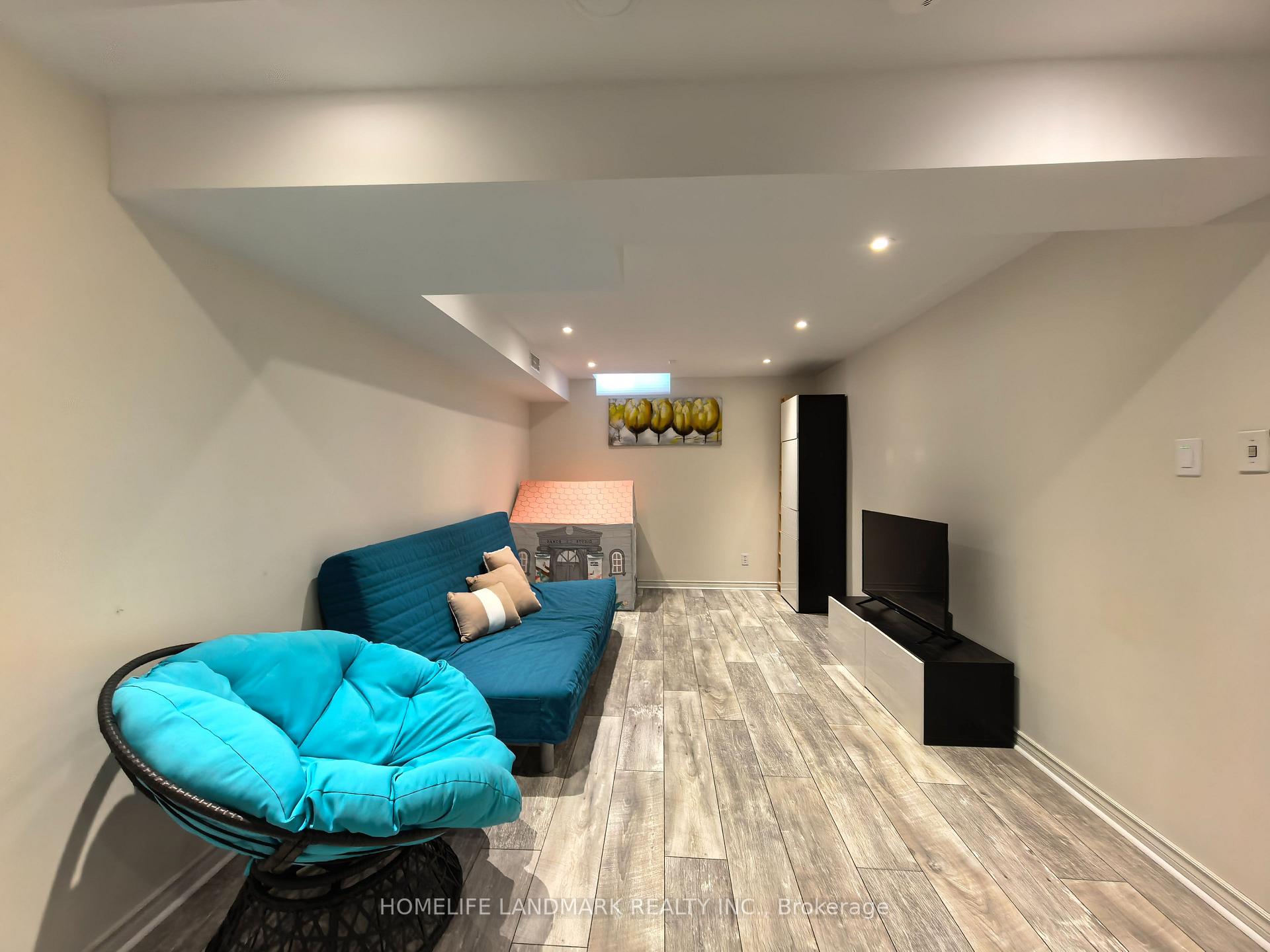 Photo 25 of 109 Gayla Street, Vaughan, Brownridge — HOMEH