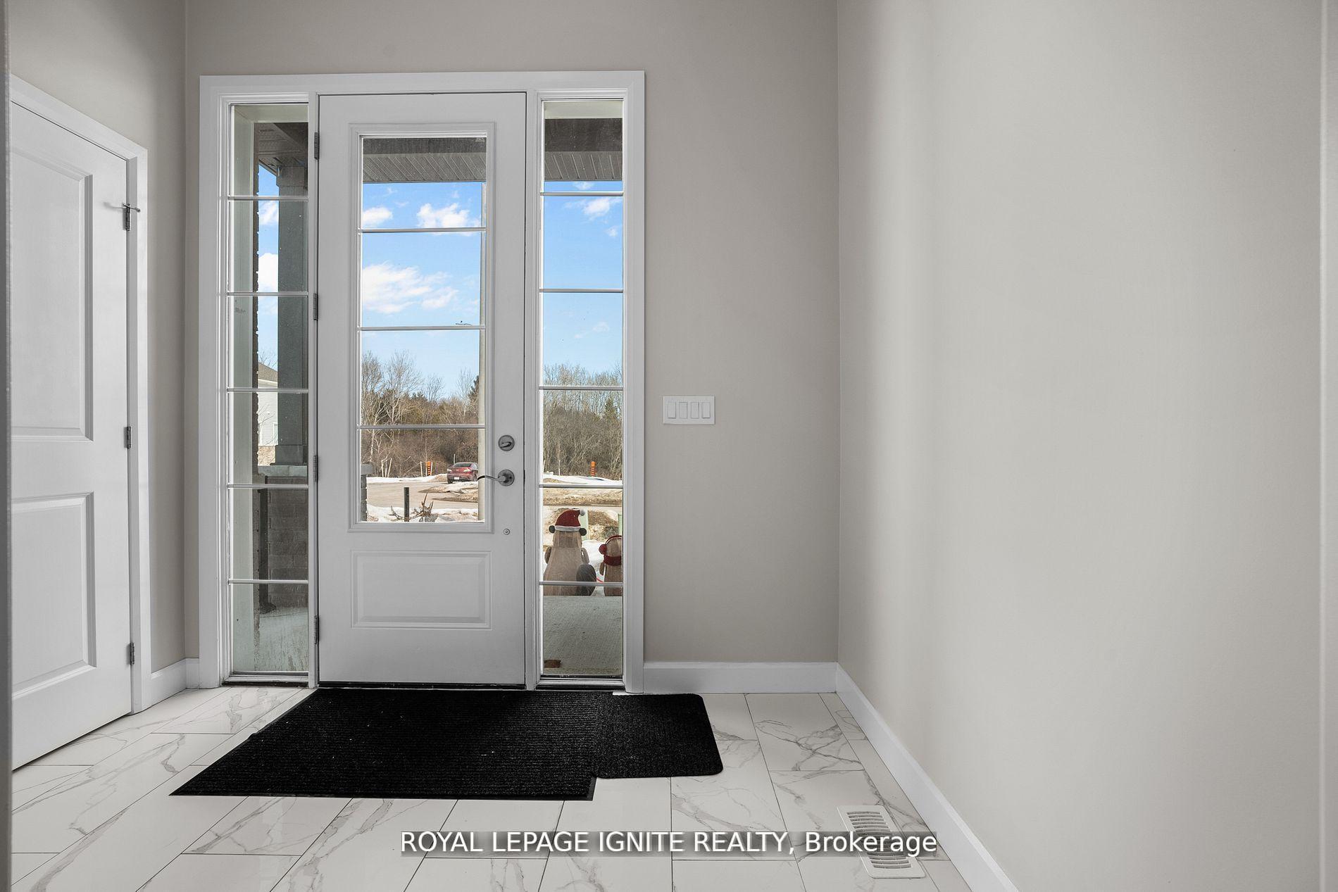 Photo 2 of 641 Lemay Grove, Peterborough, Monaghan Ward 2 — HOMEH