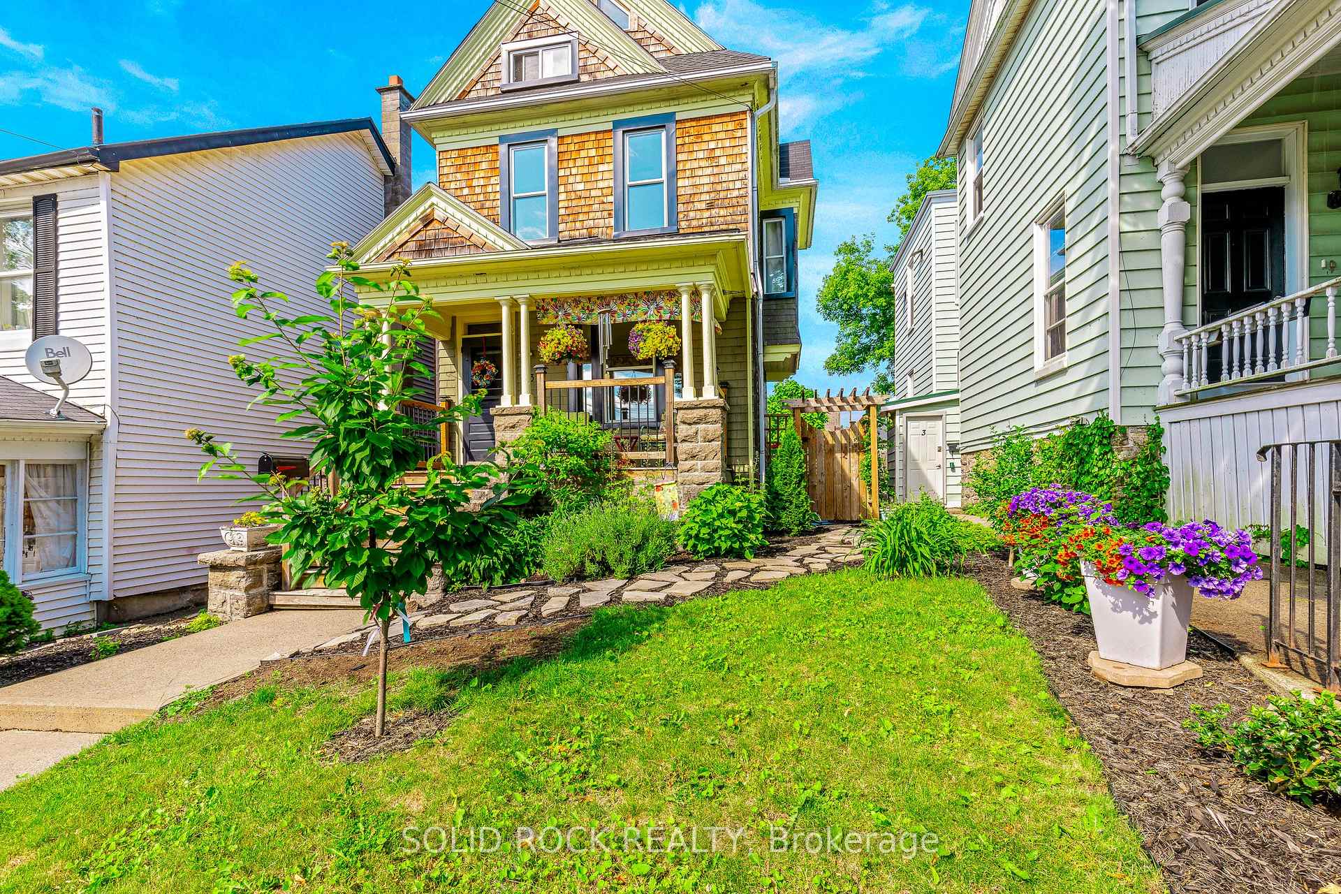 Photo 7 of 53 Wall Street, Brockville — HOMEH