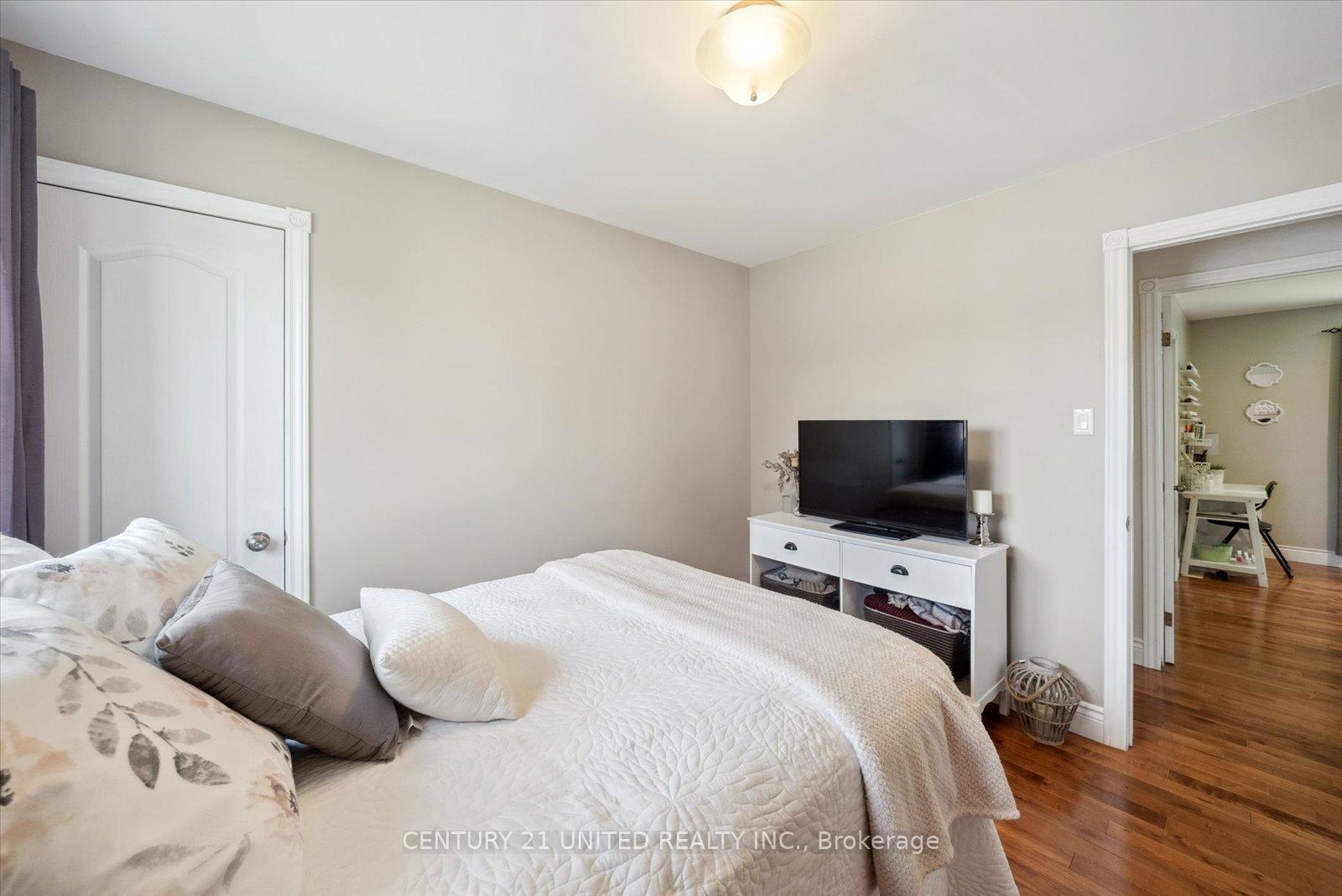 Photo 33 of 1345 Hetherington Drive, Peterborough, Northcrest Ward 5 — HOMEH