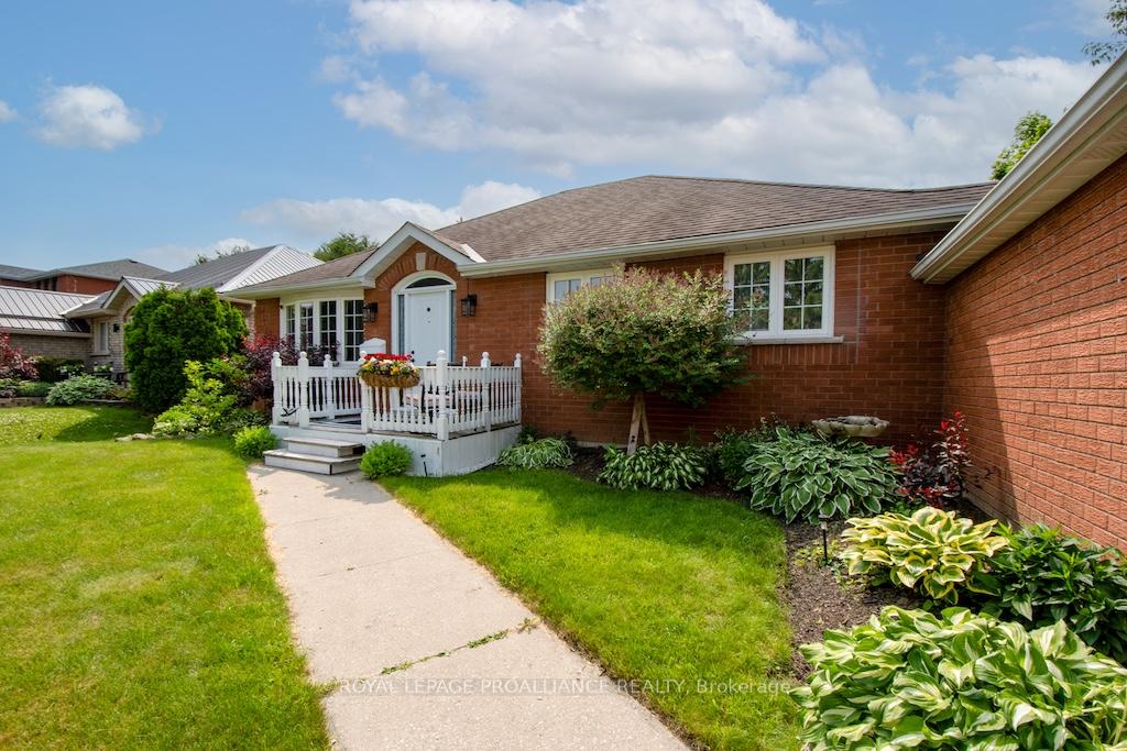 Photo 3 of 1759 Stenson Boulevard, Peterborough, Otonabee Ward 1 — HOMEH