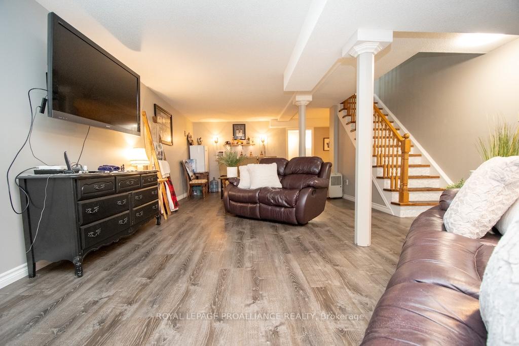 Photo 37 of 1759 Stenson Boulevard, Peterborough, Otonabee Ward 1 — HOMEH