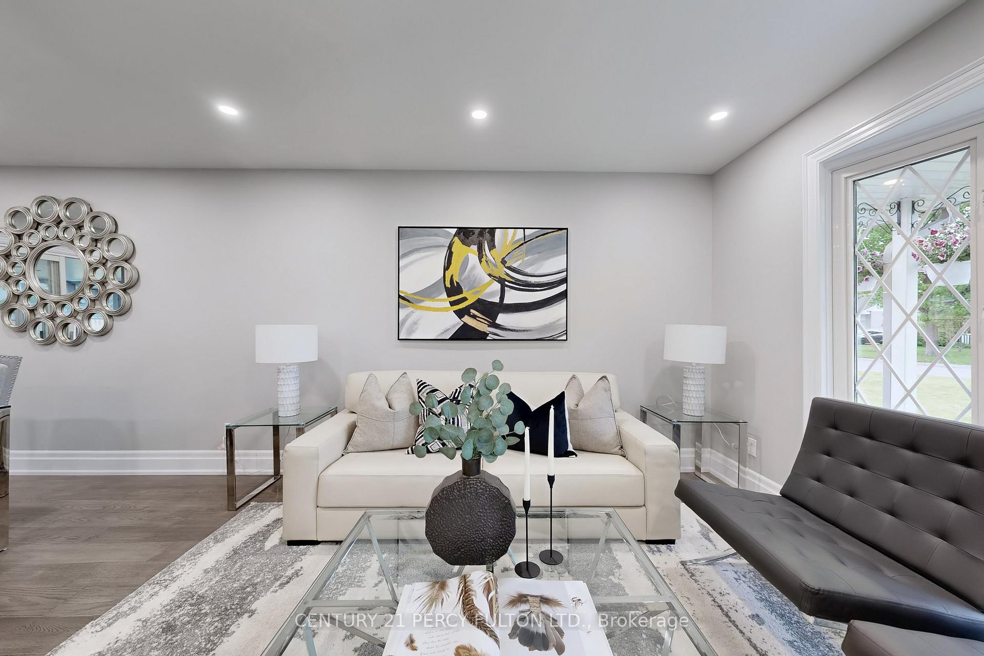Photo 10 of 8 Burrells Road, Ajax, South East — HOMEH