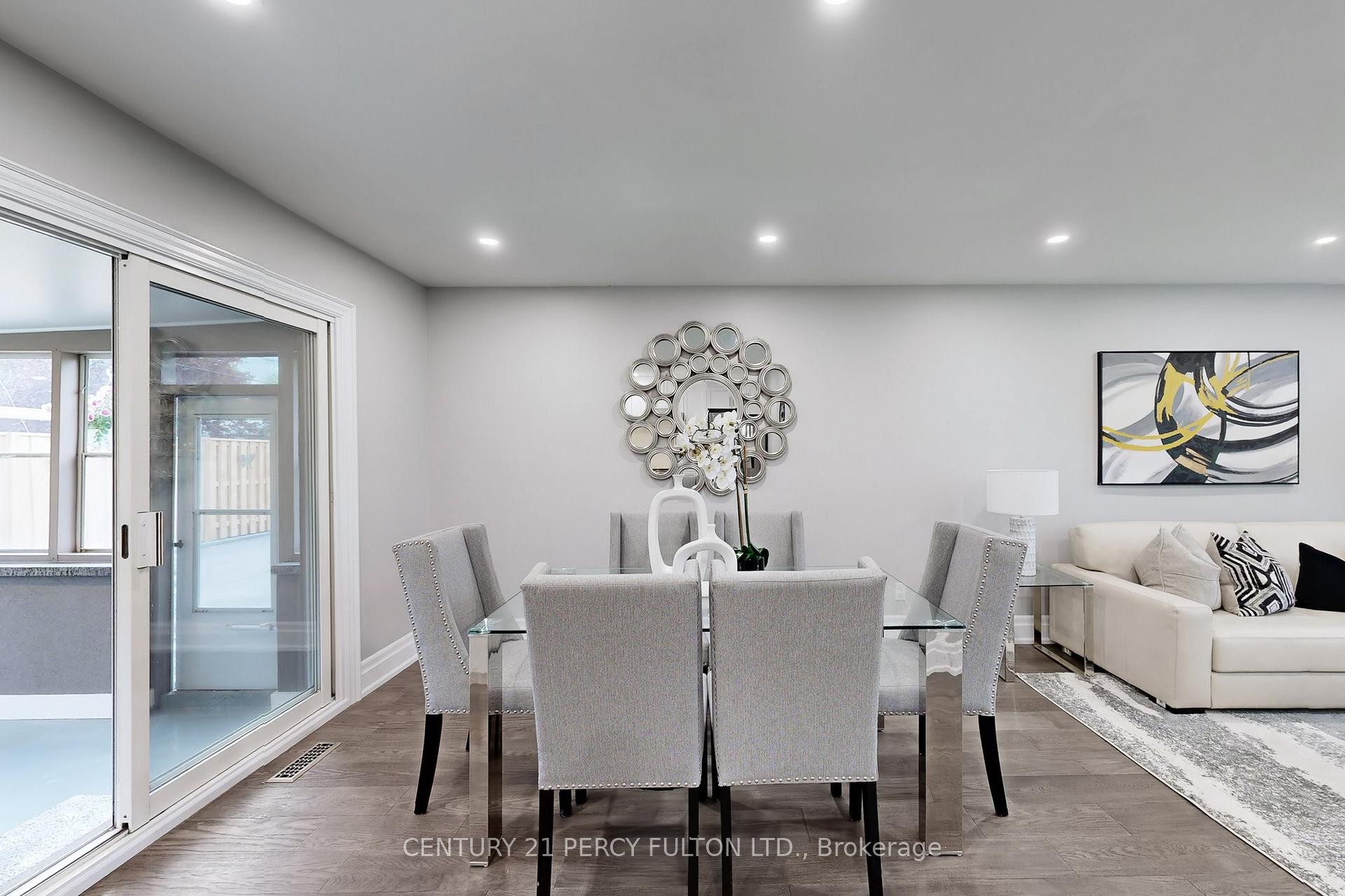 Photo 13 of 8 Burrells Road, Ajax, South East — HOMEH
