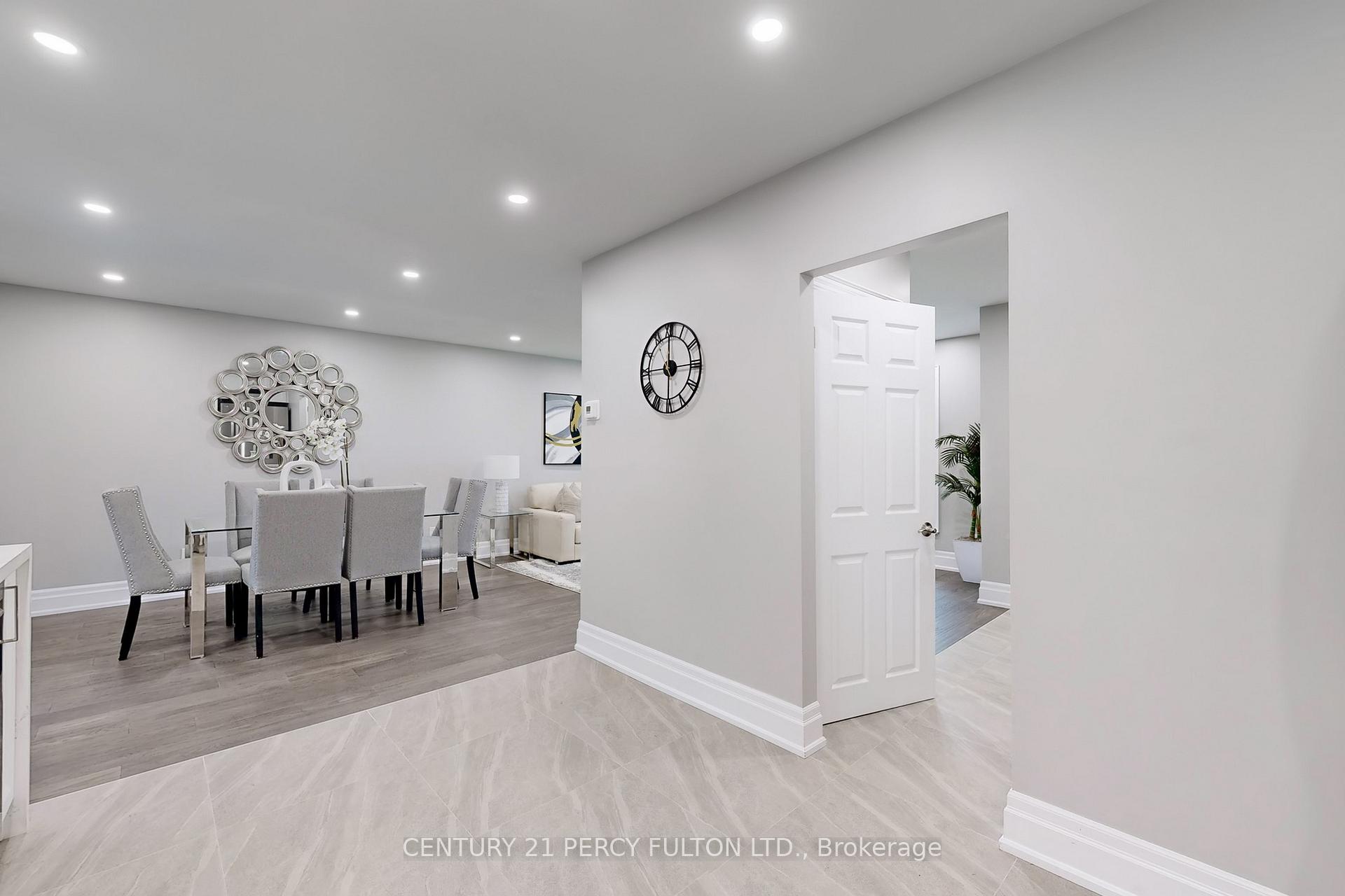 Photo 14 of 8 Burrells Road, Ajax, South East — HOMEH