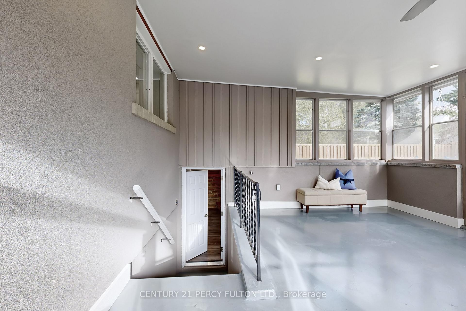 Photo 28 of 8 Burrells Road, Ajax, South East — HOMEH