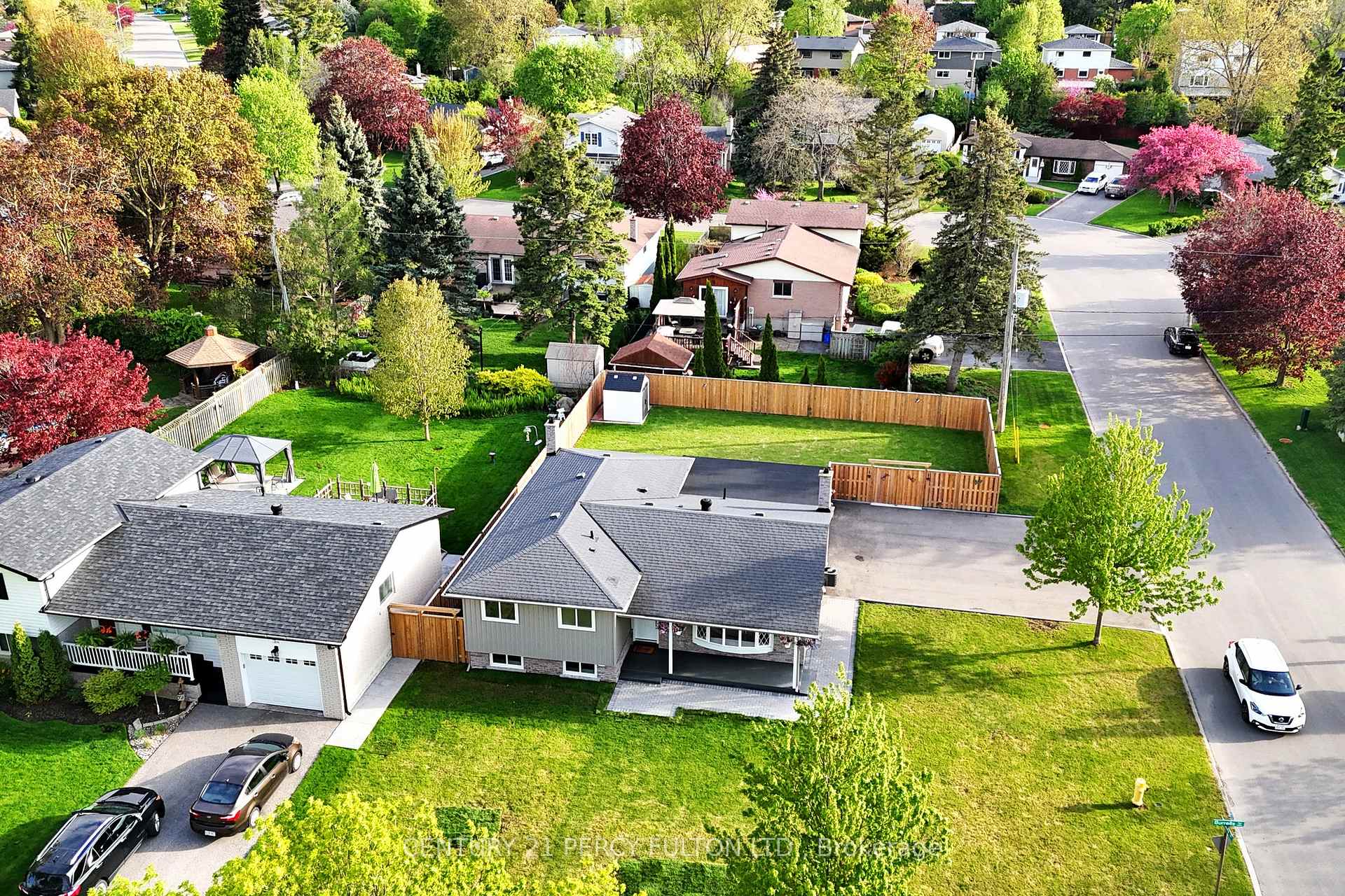 Photo 43 of 8 Burrells Road, Ajax, South East — HOMEH