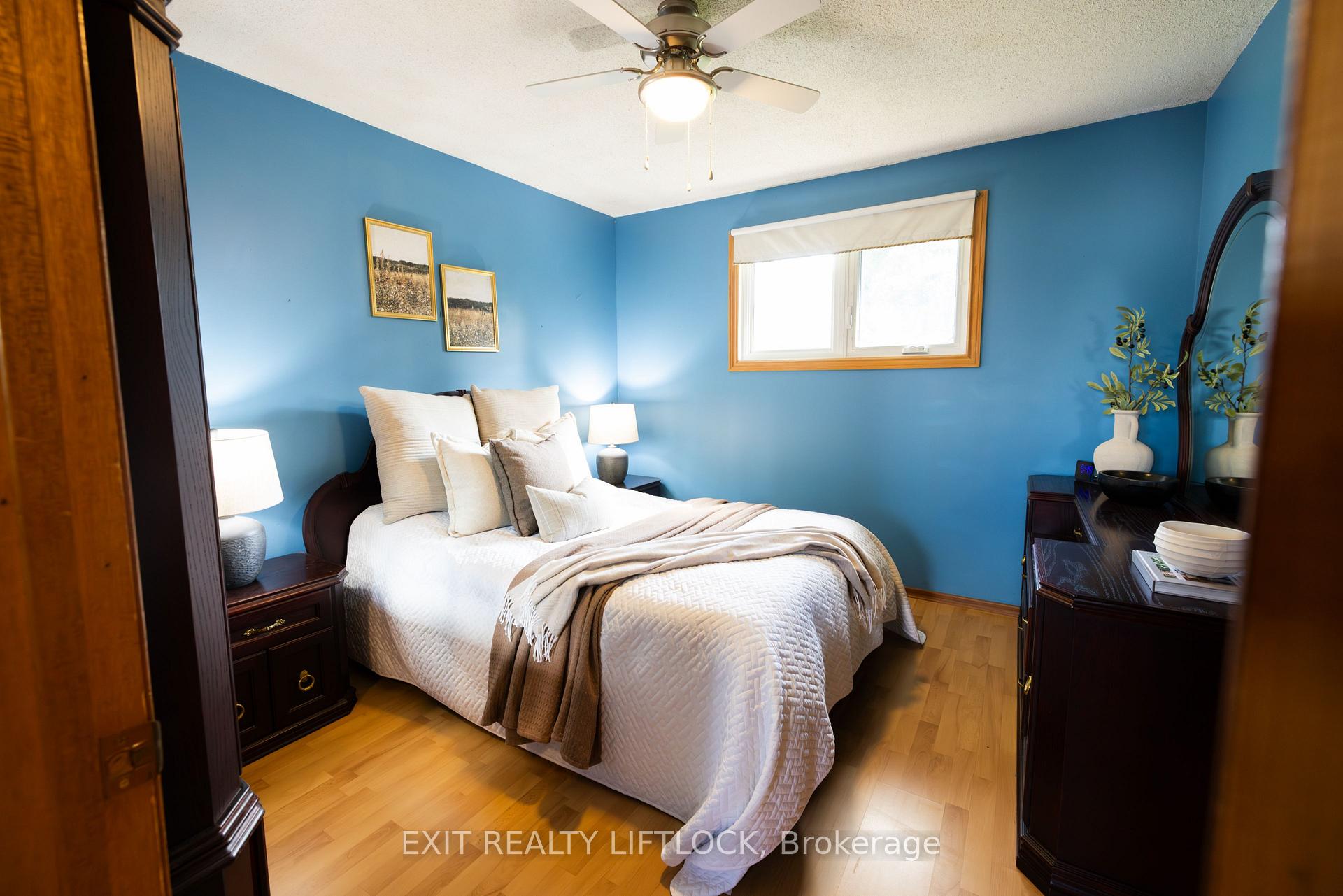 Photo 13 of 983 Deana Boulevard, Peterborough, Northcrest Ward 5 — HOMEH