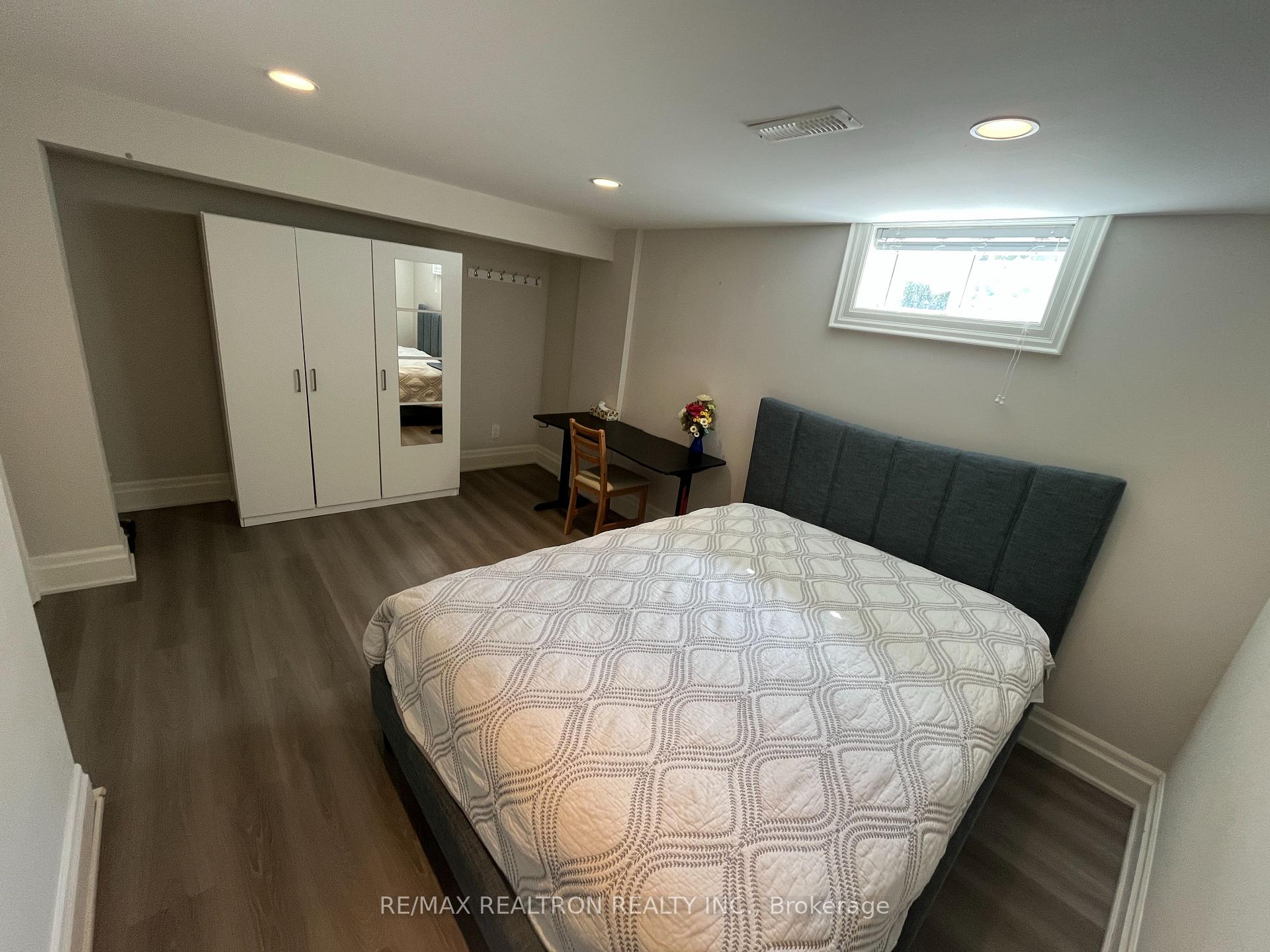 Photo 9 of 51 Glass Drive, Aurora, Aurora Highlands — HOMEH