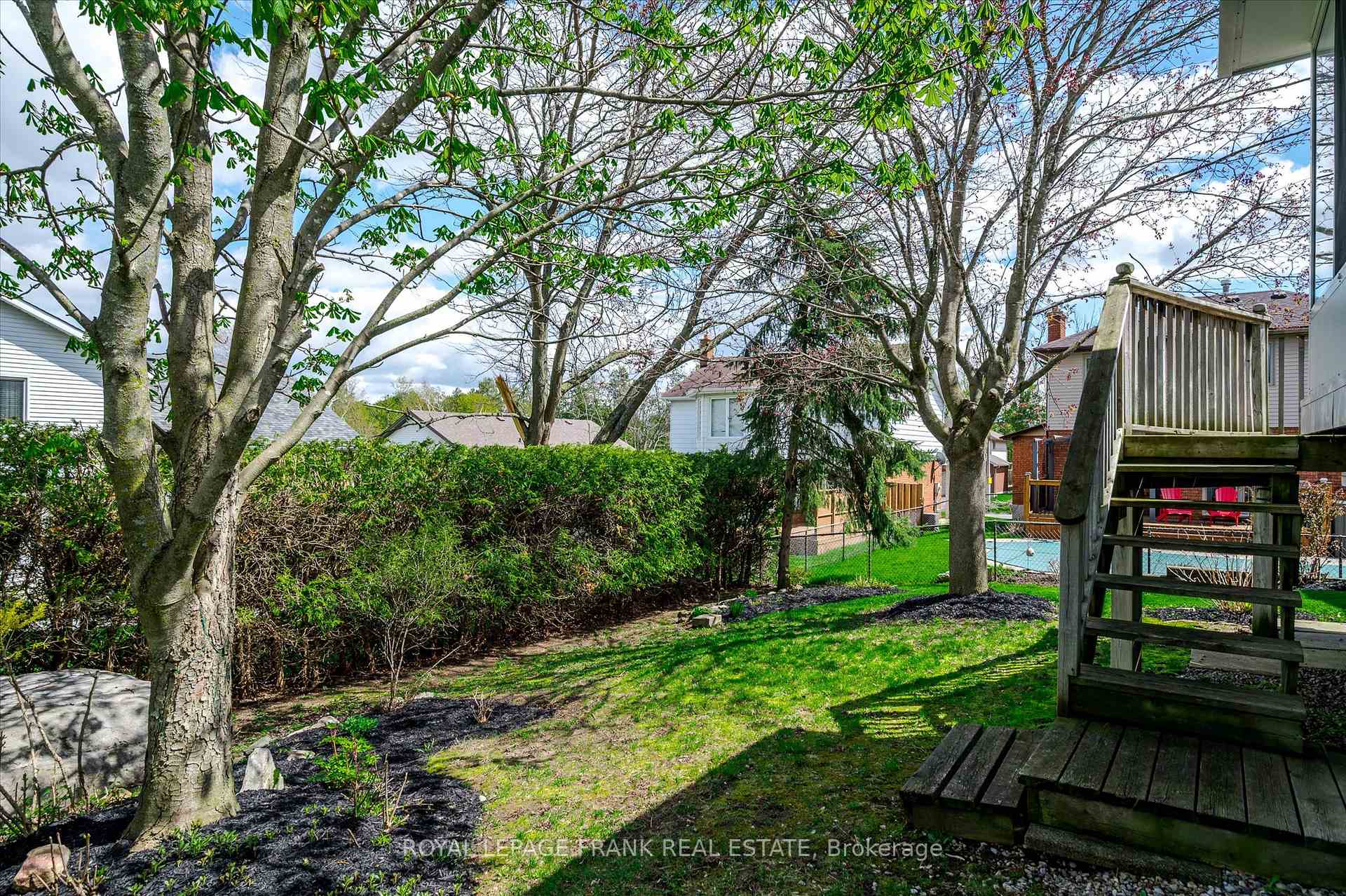 Photo 31 of 1606 Ramblewood Drive, Peterborough, Otonabee Ward 1 — HOMEH