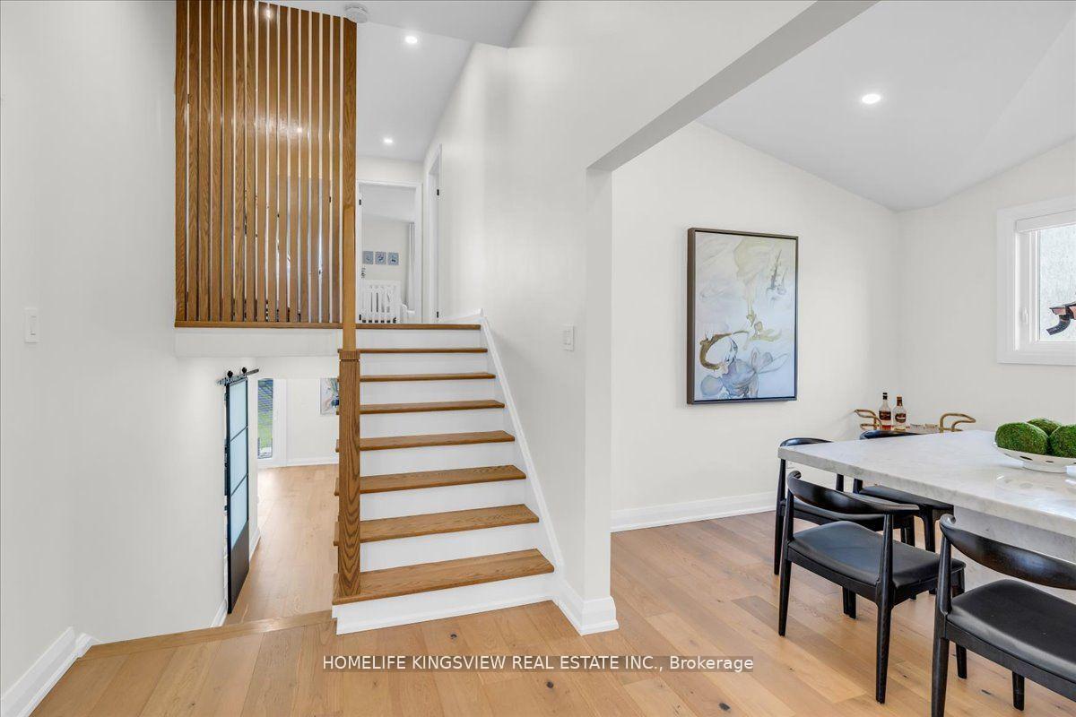Photo 16 of 25 Sylvadene Parkway, Vaughan, East Woodbridge — HOMEH
