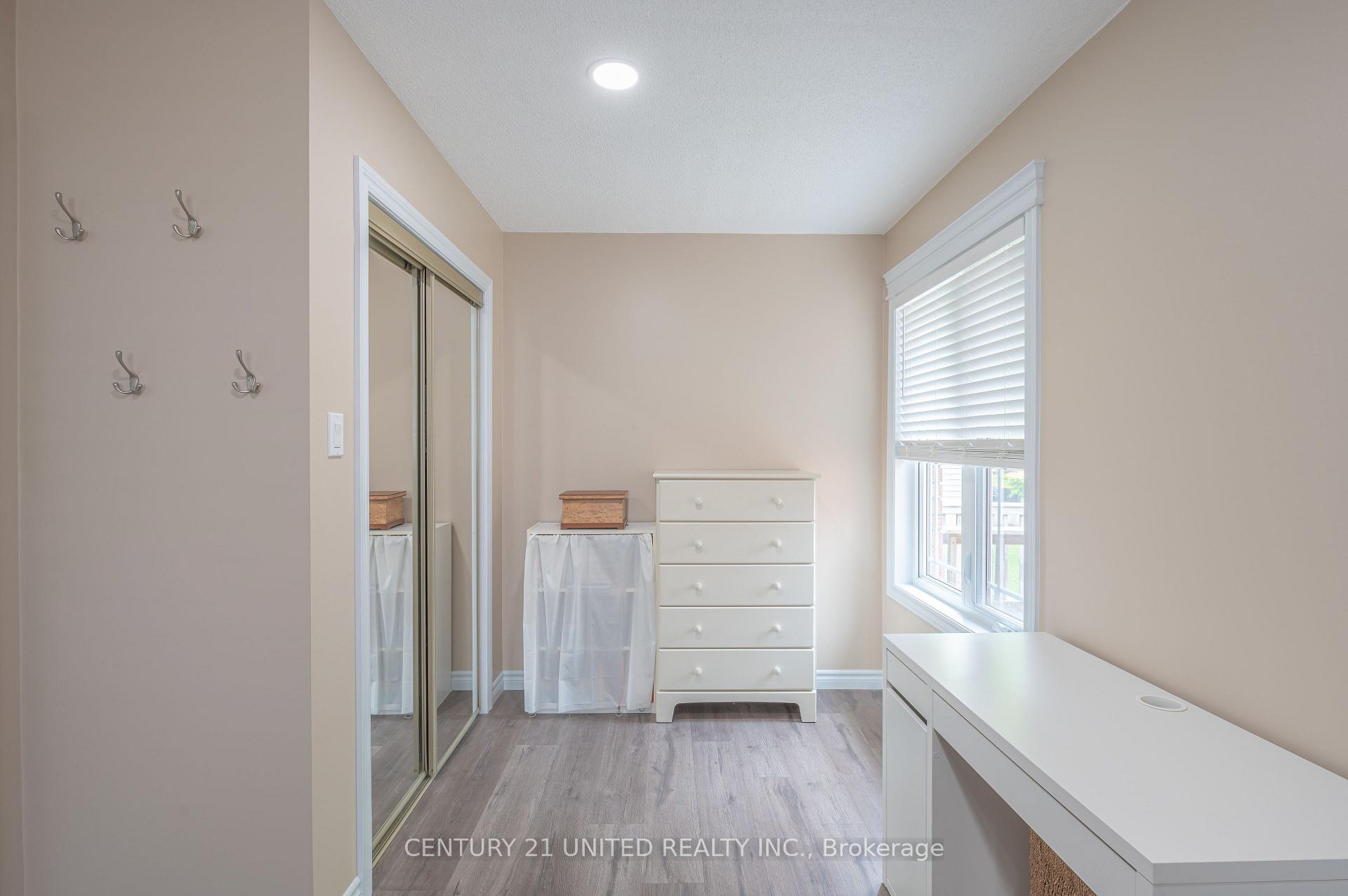 Photo 18 of 2509 Marsdale Drive, Peterborough, Ashburnham Ward 4 — HOMEH
