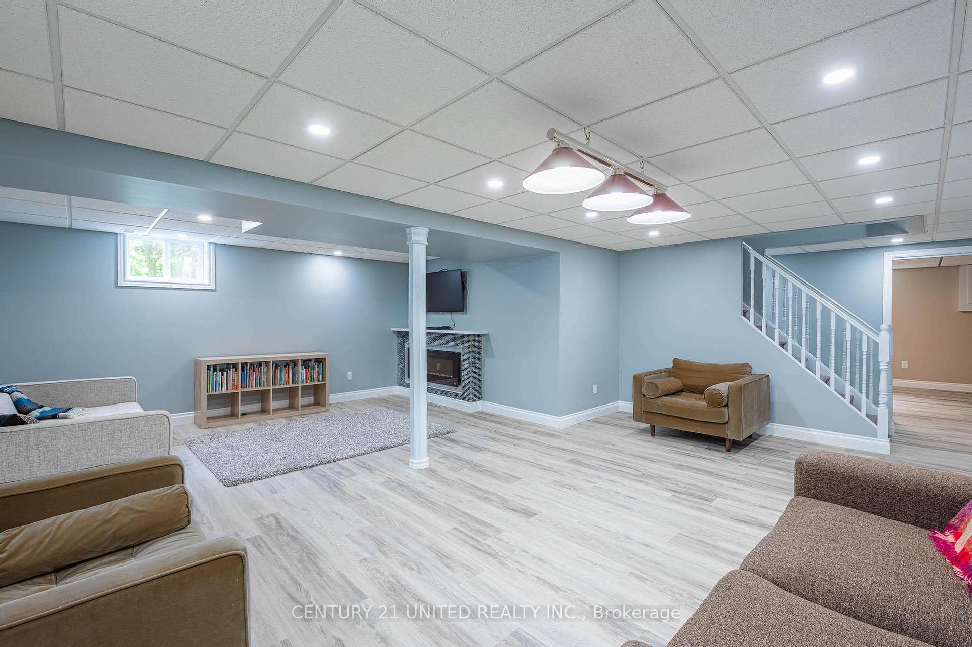 Photo 24 of 2509 Marsdale Drive, Peterborough, Ashburnham Ward 4 — HOMEH