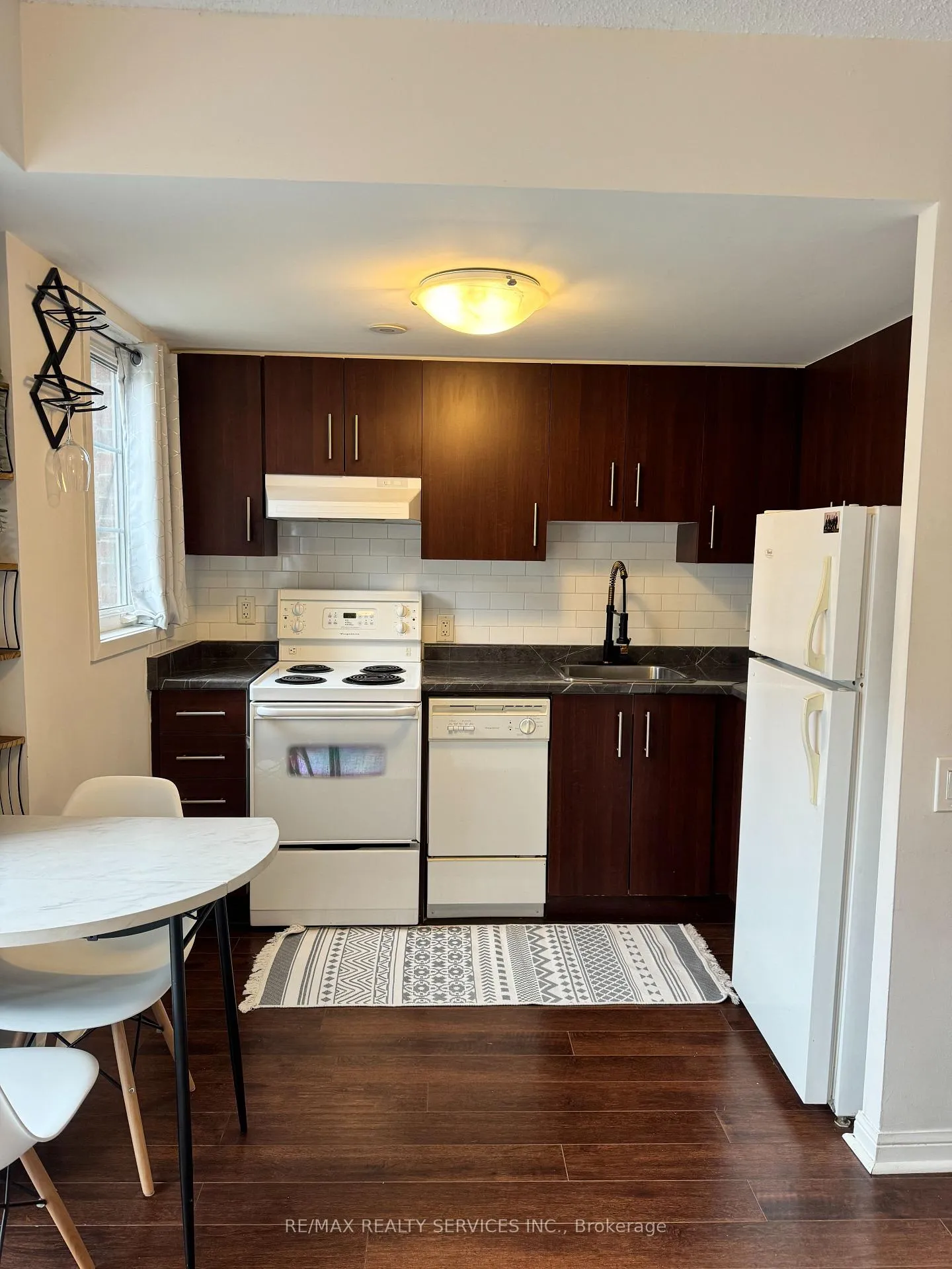 Photo 2 of Unit 94, 9 Windermere Avenue, Toronto, High Park-Swansea — HOMEH