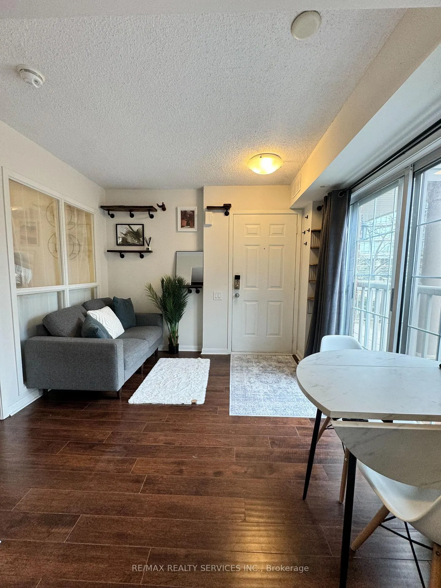 Photo 4 of Unit 94, 9 Windermere Avenue, Toronto, High Park-Swansea — HOMEH