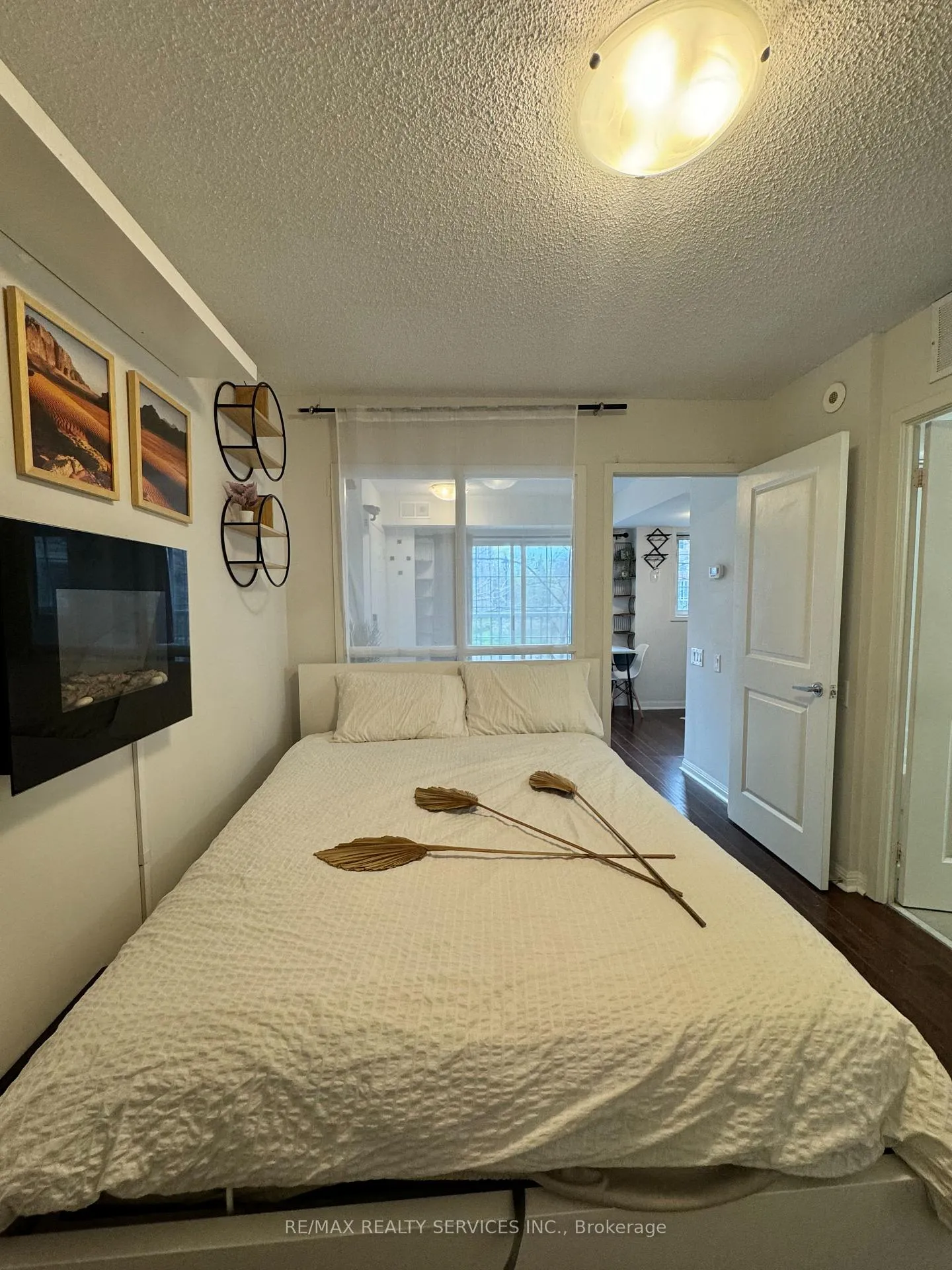 Photo 7 of Unit 94, 9 Windermere Avenue, Toronto, High Park-Swansea — HOMEH