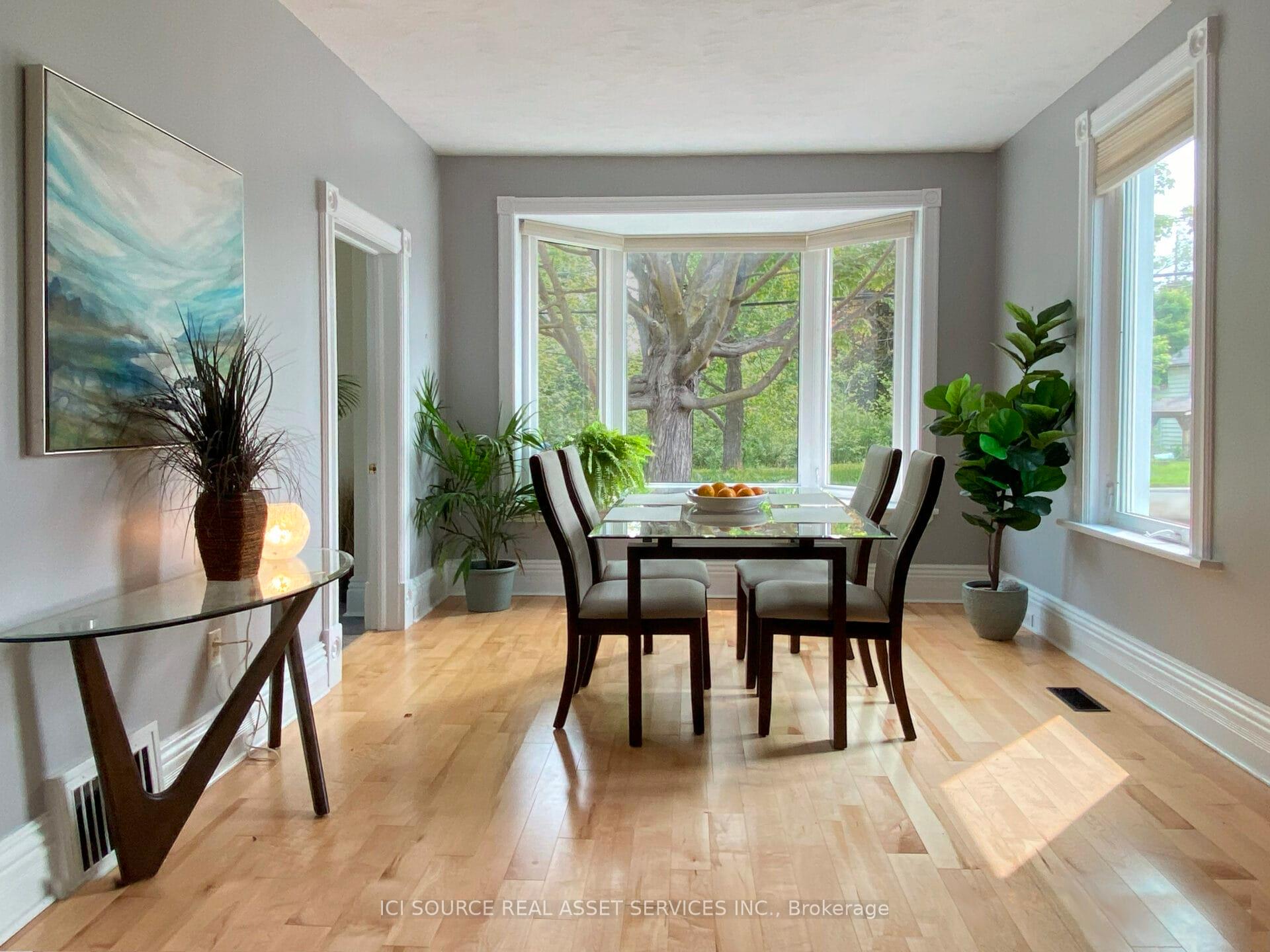 Photo 2 of 511 Cross Street, Peterborough, Town Ward 3 — HOMEH