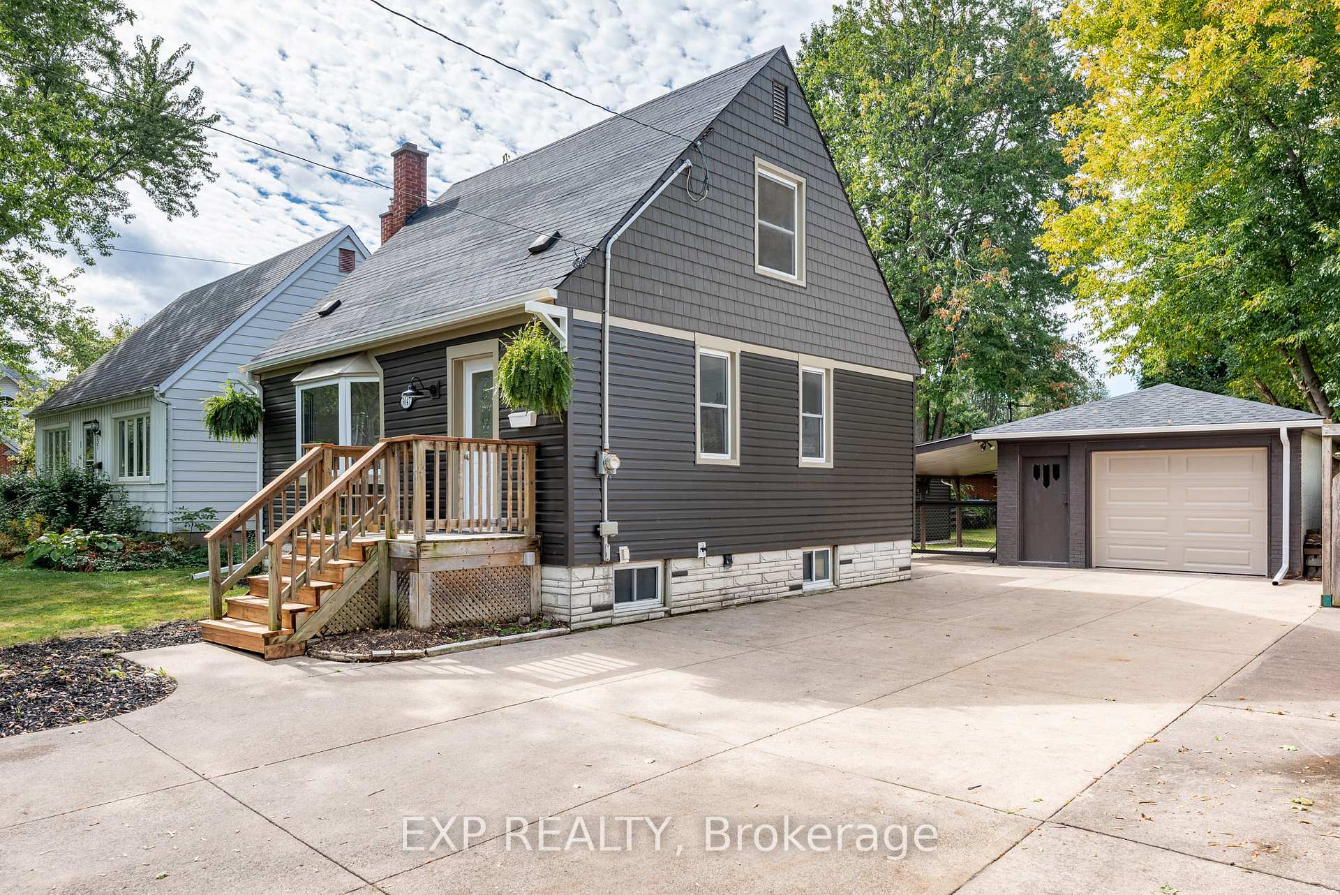 Front of 3047 Saint Patrick Avenue